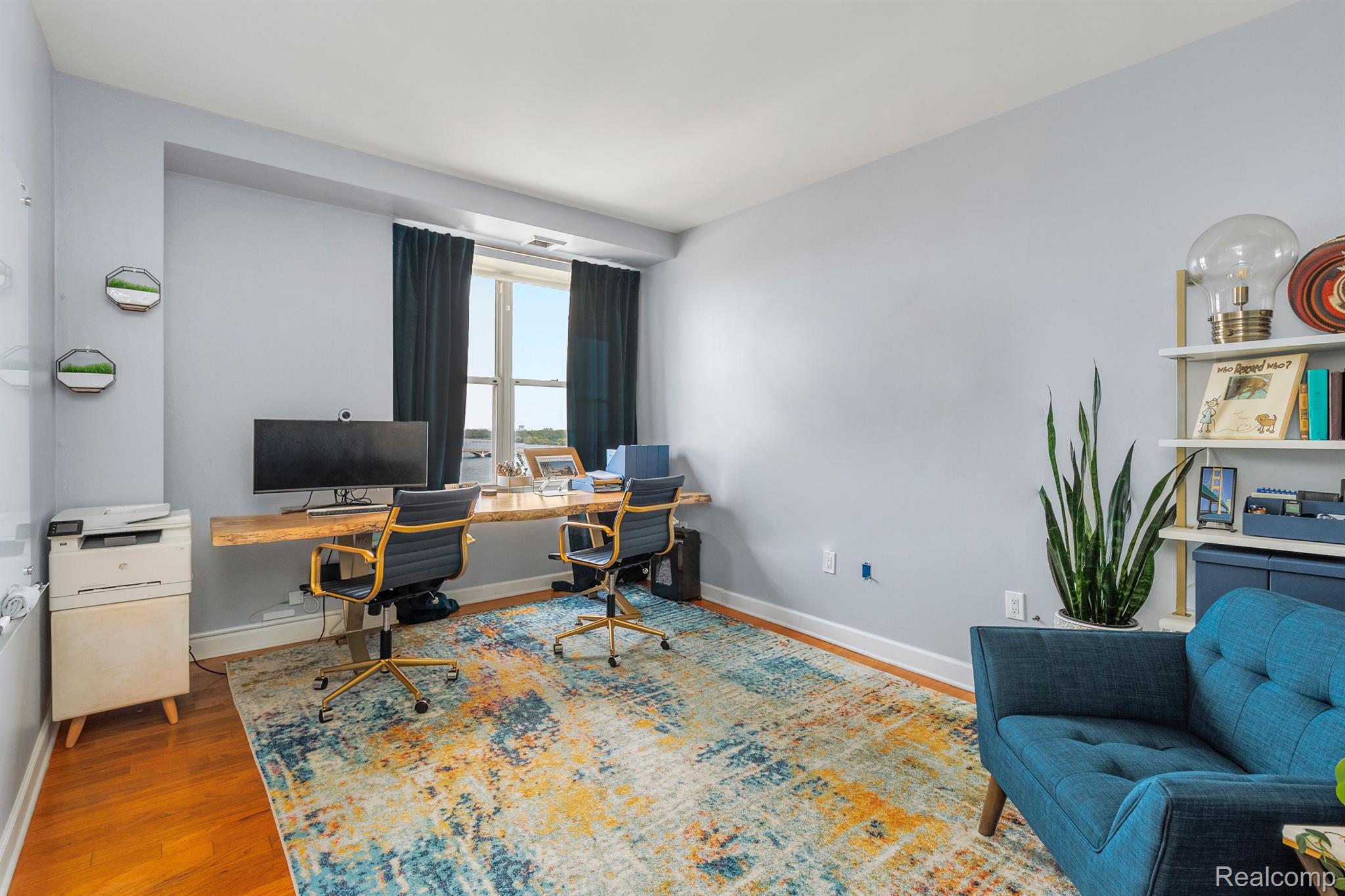 250 E HARBORTOWN Drive Unit: 166 / 1508