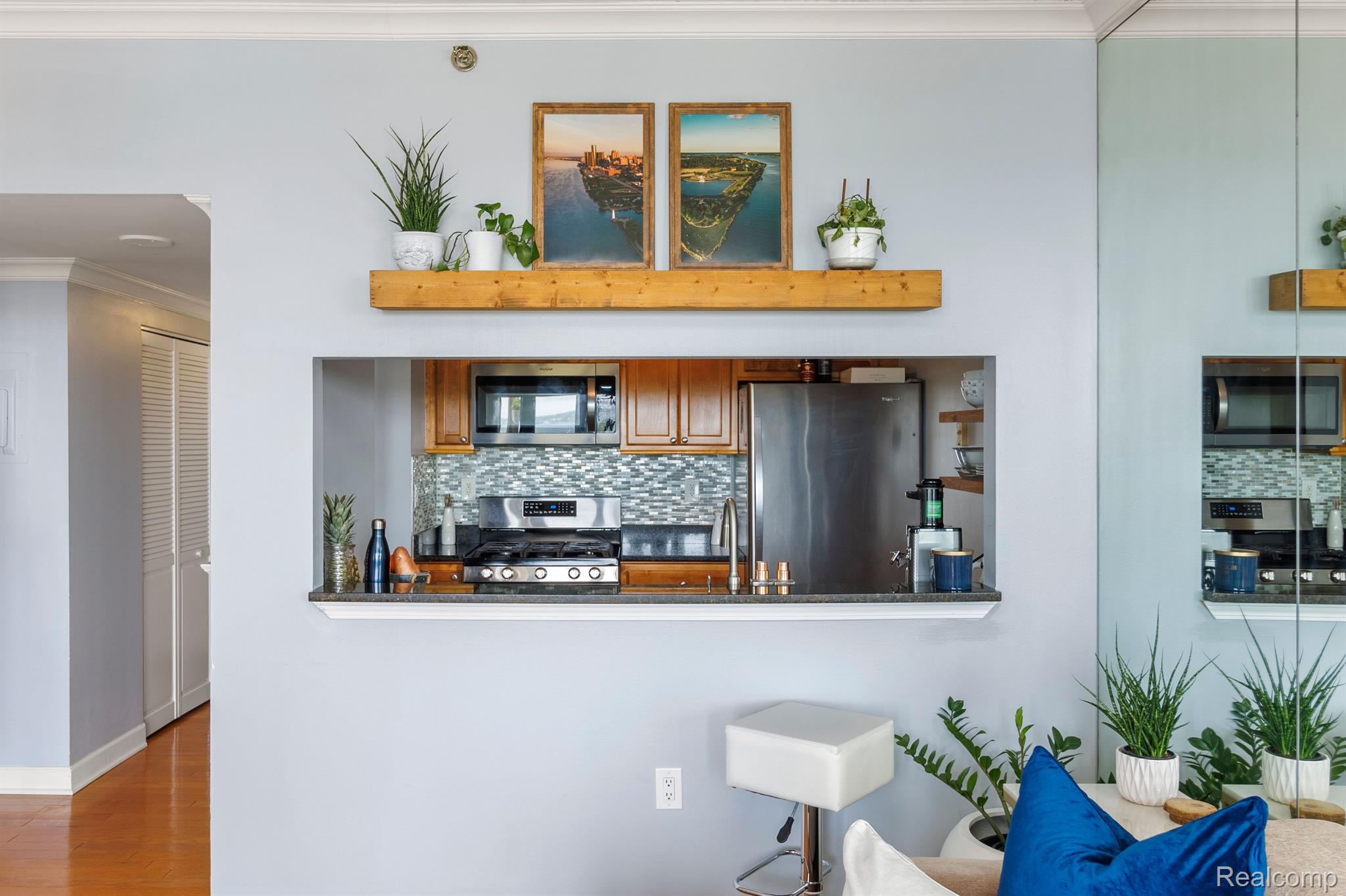 250 E HARBORTOWN Drive Unit: 166 / 1508