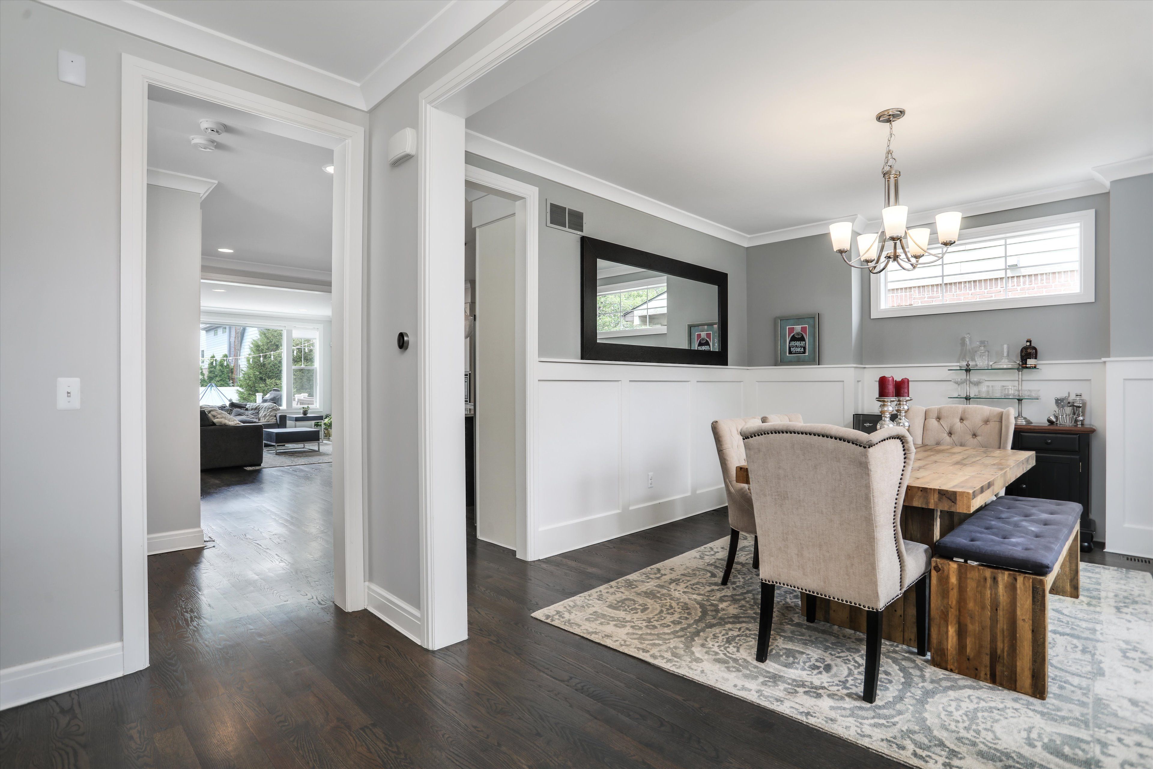 1064 Bennaville Avenue