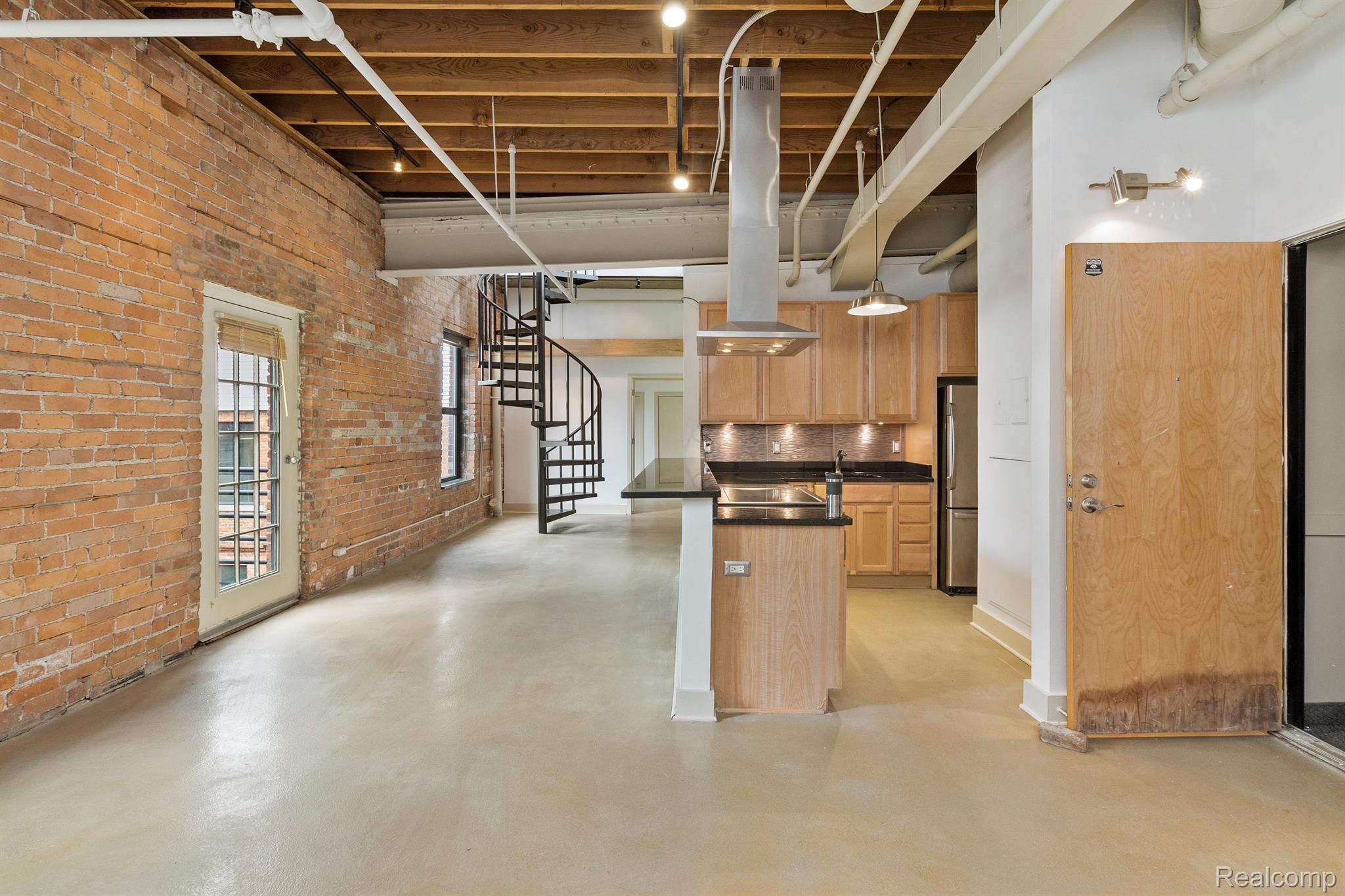 6533 E JEFFERSON Avenue Unit: 404j