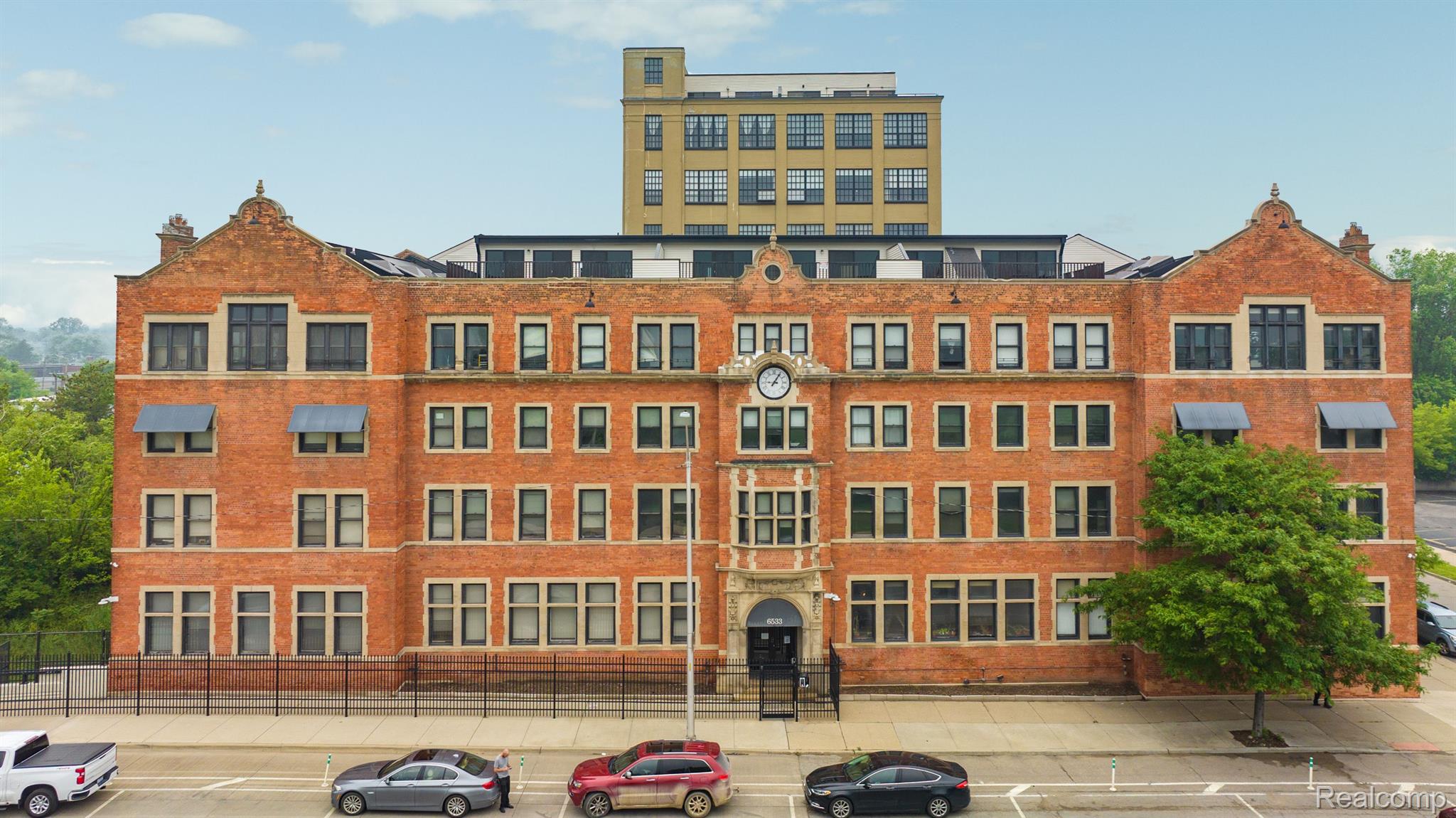 6533 E JEFFERSON Avenue Unit: 404j