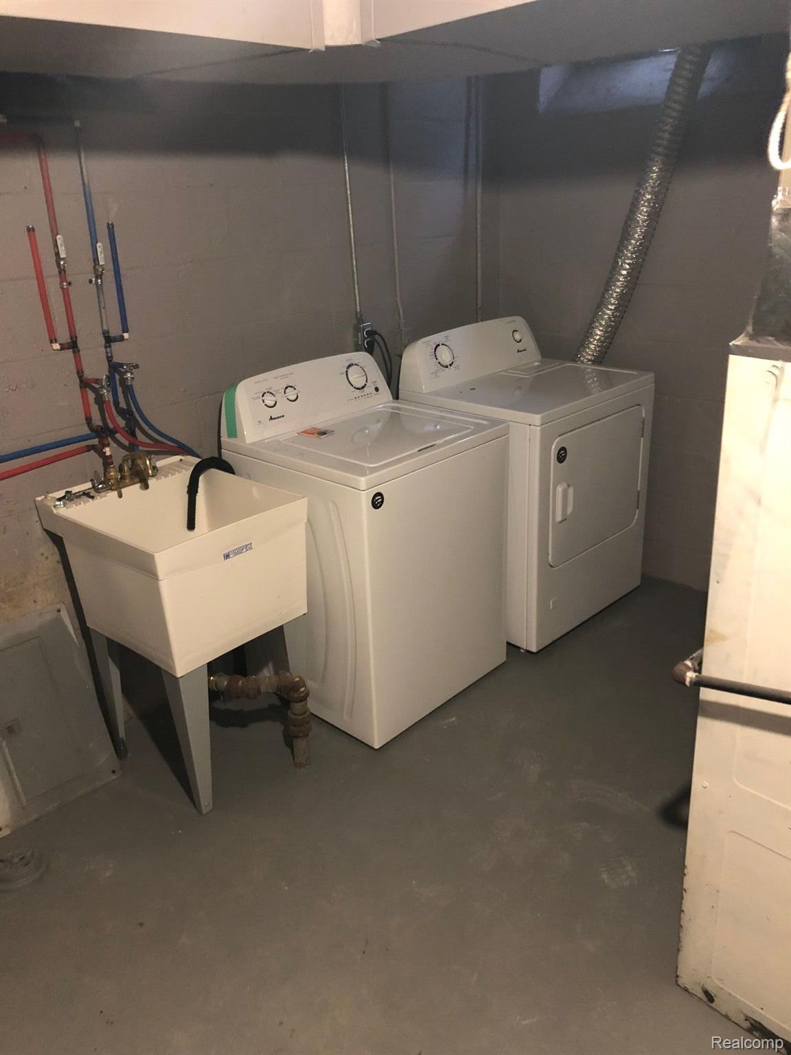 20245 APPOLINE Street