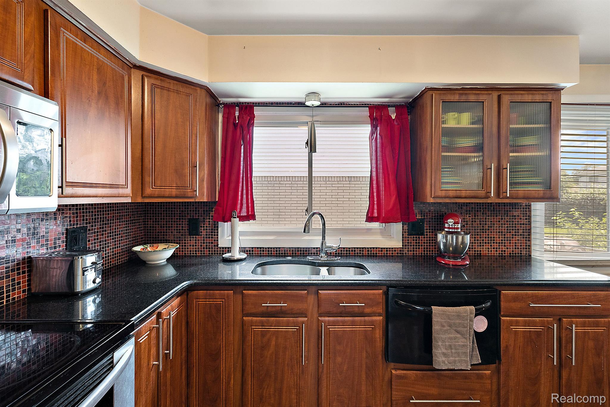 27075 ABERDEEN Street