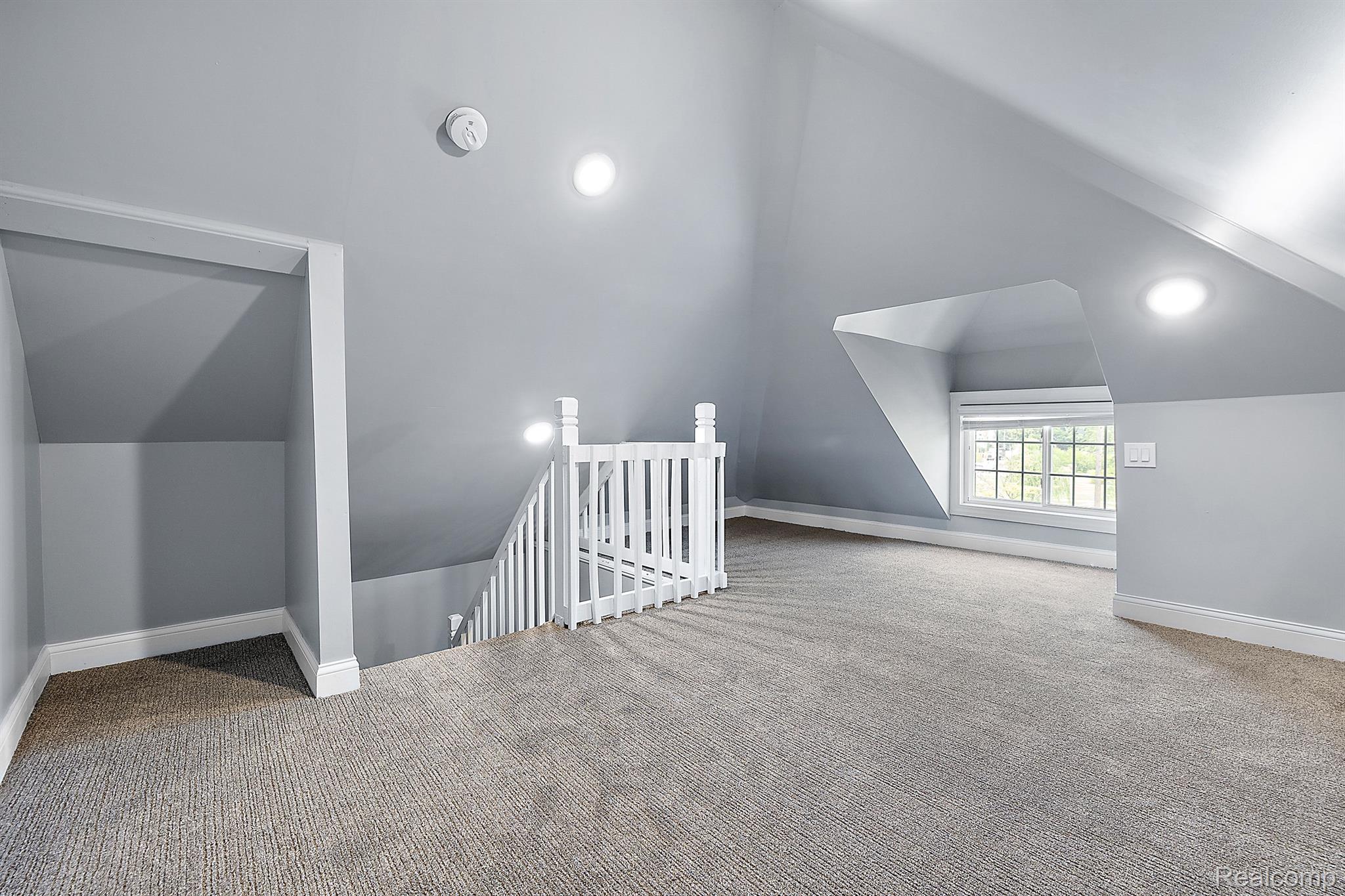 234 E BETHUNE Street