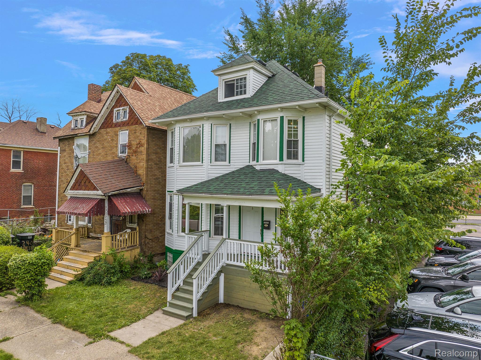 234 E BETHUNE Street