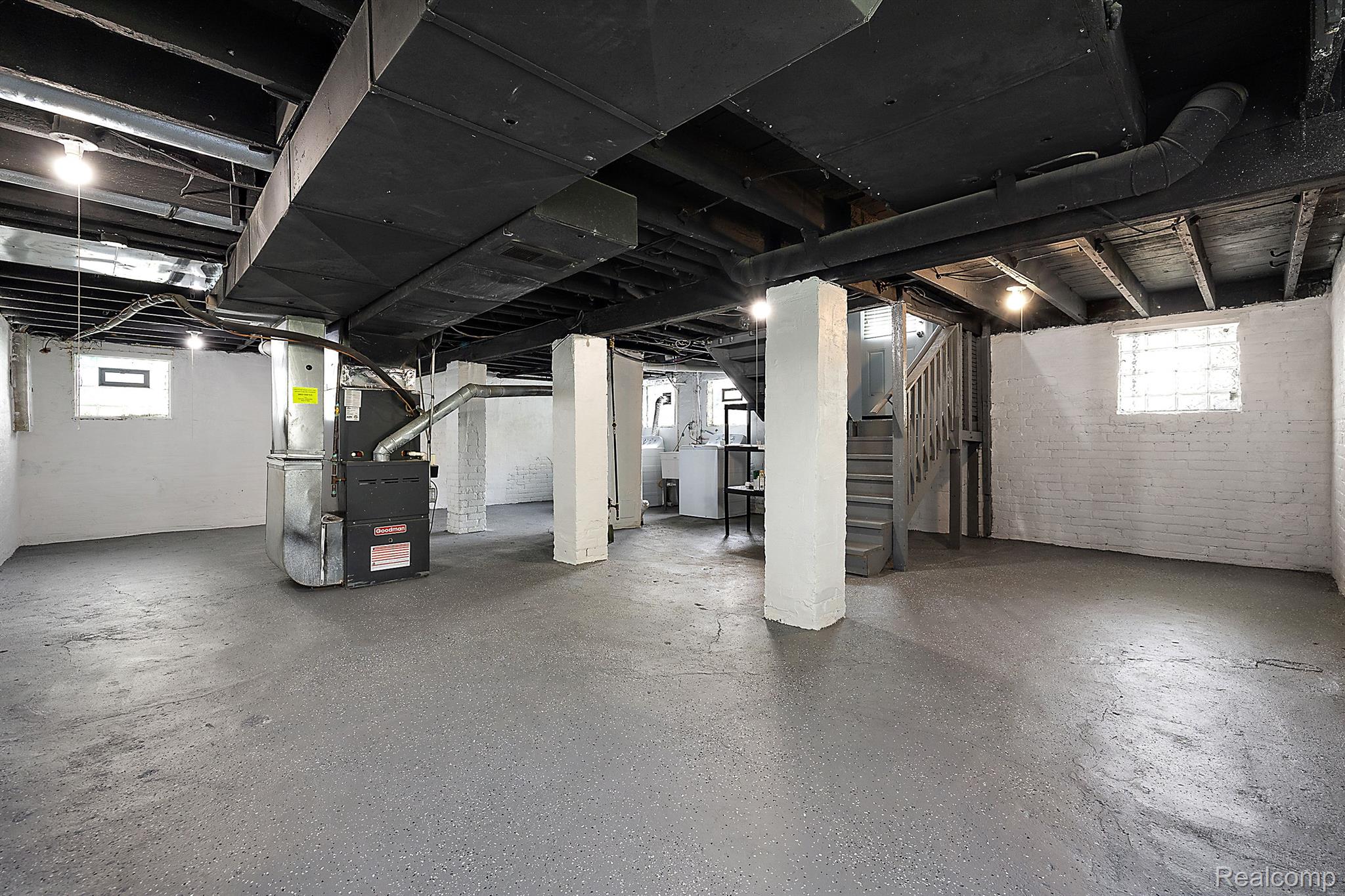 234 E BETHUNE Street