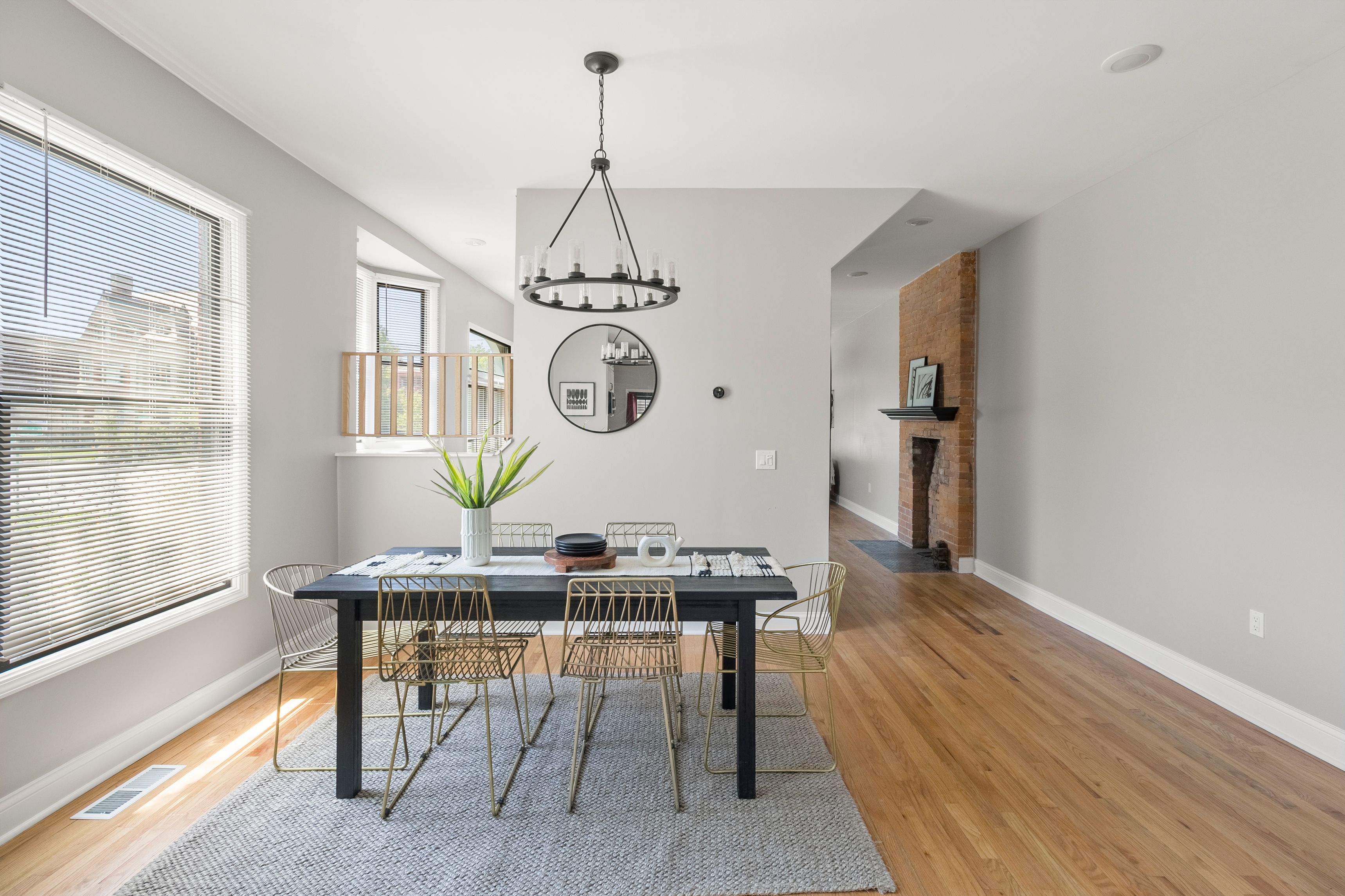 4114 TRUMBULL Street