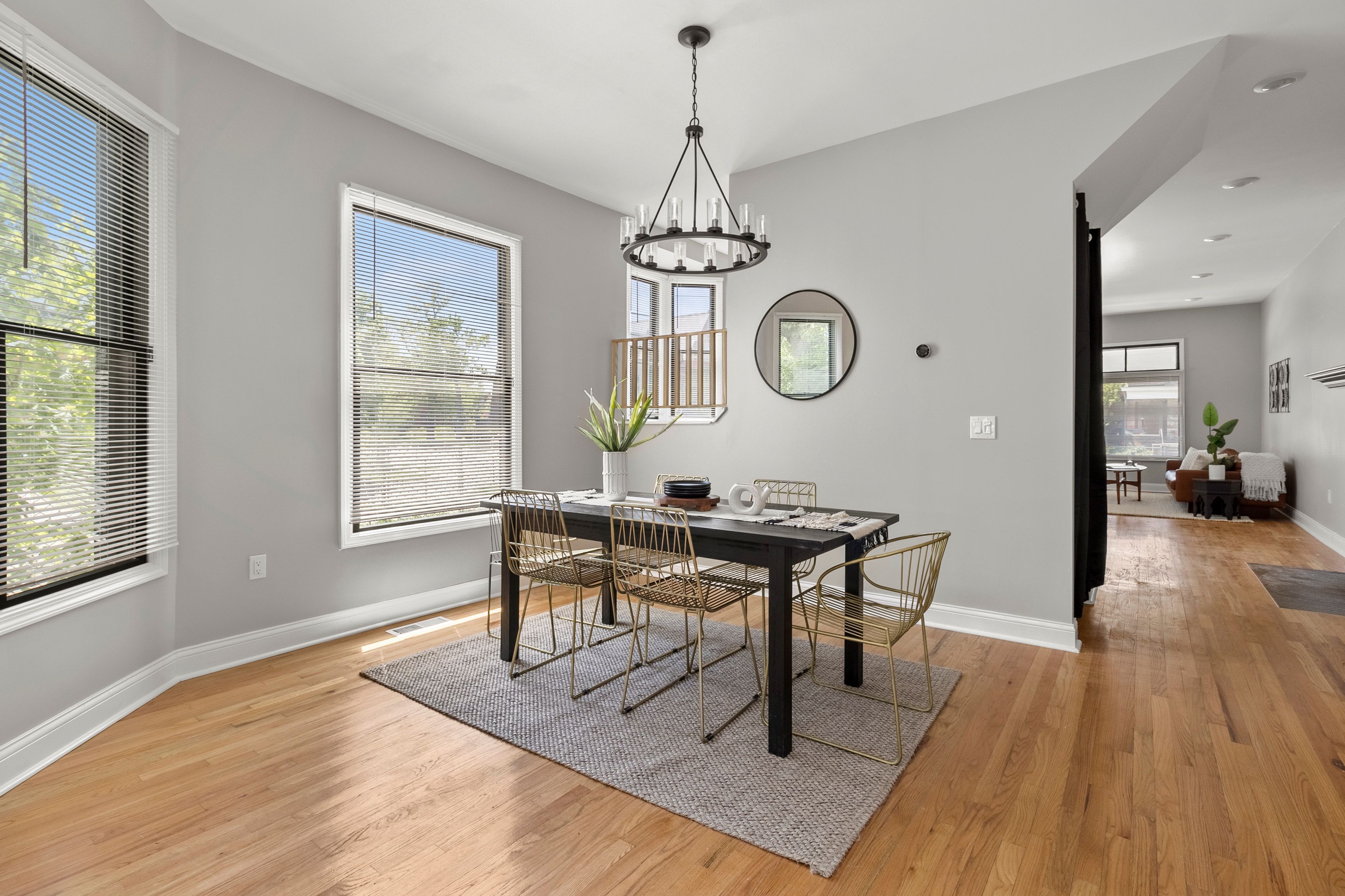 4114 TRUMBULL Street