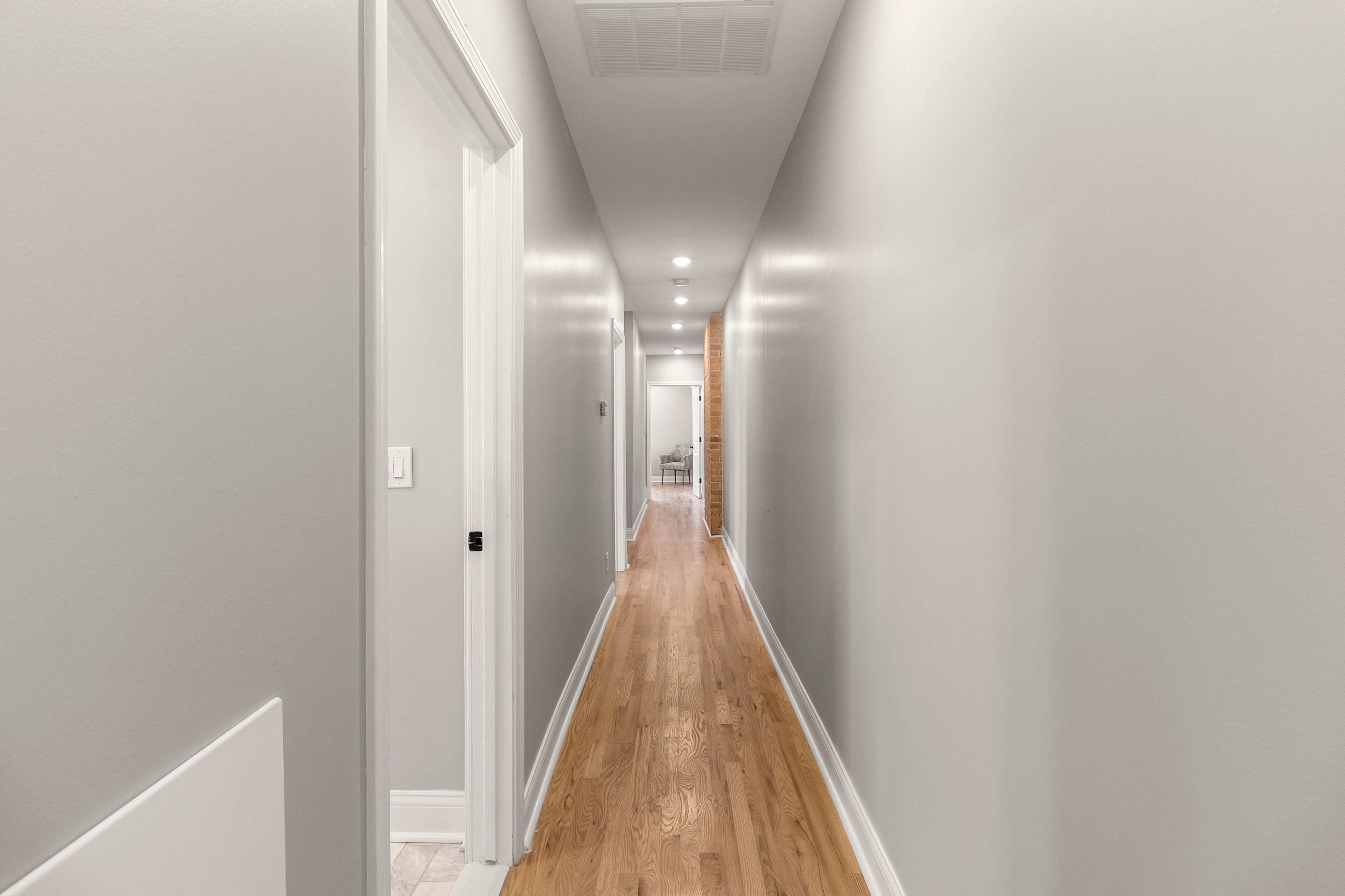 4114 TRUMBULL Street