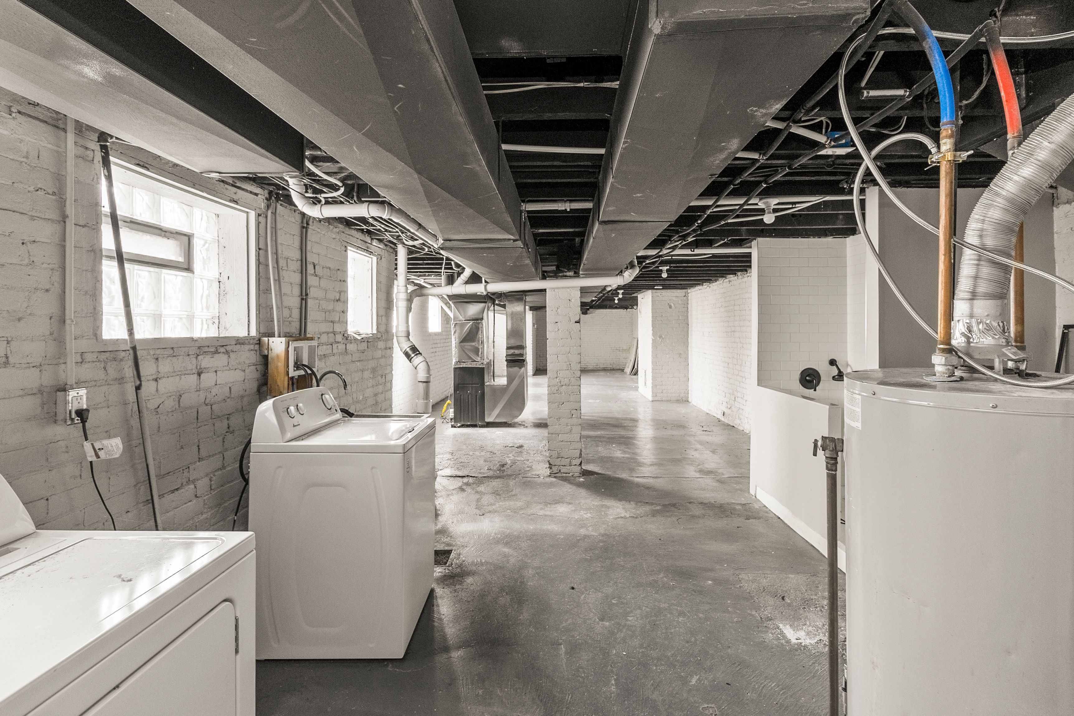 4114 TRUMBULL Street