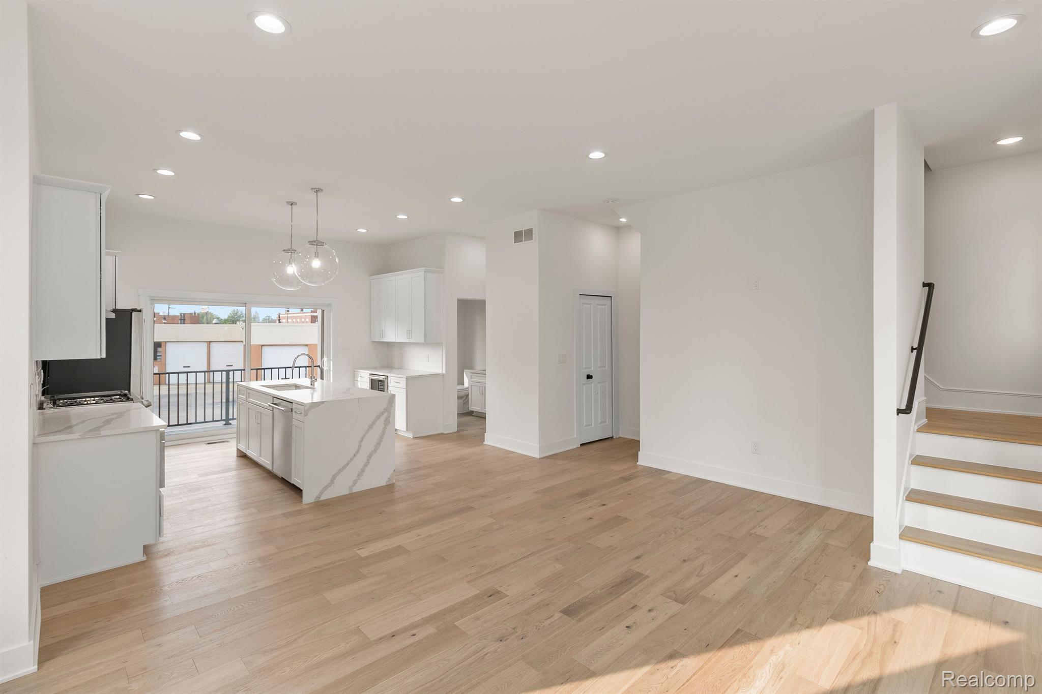 2037 11TH Street Unit: Unit 8