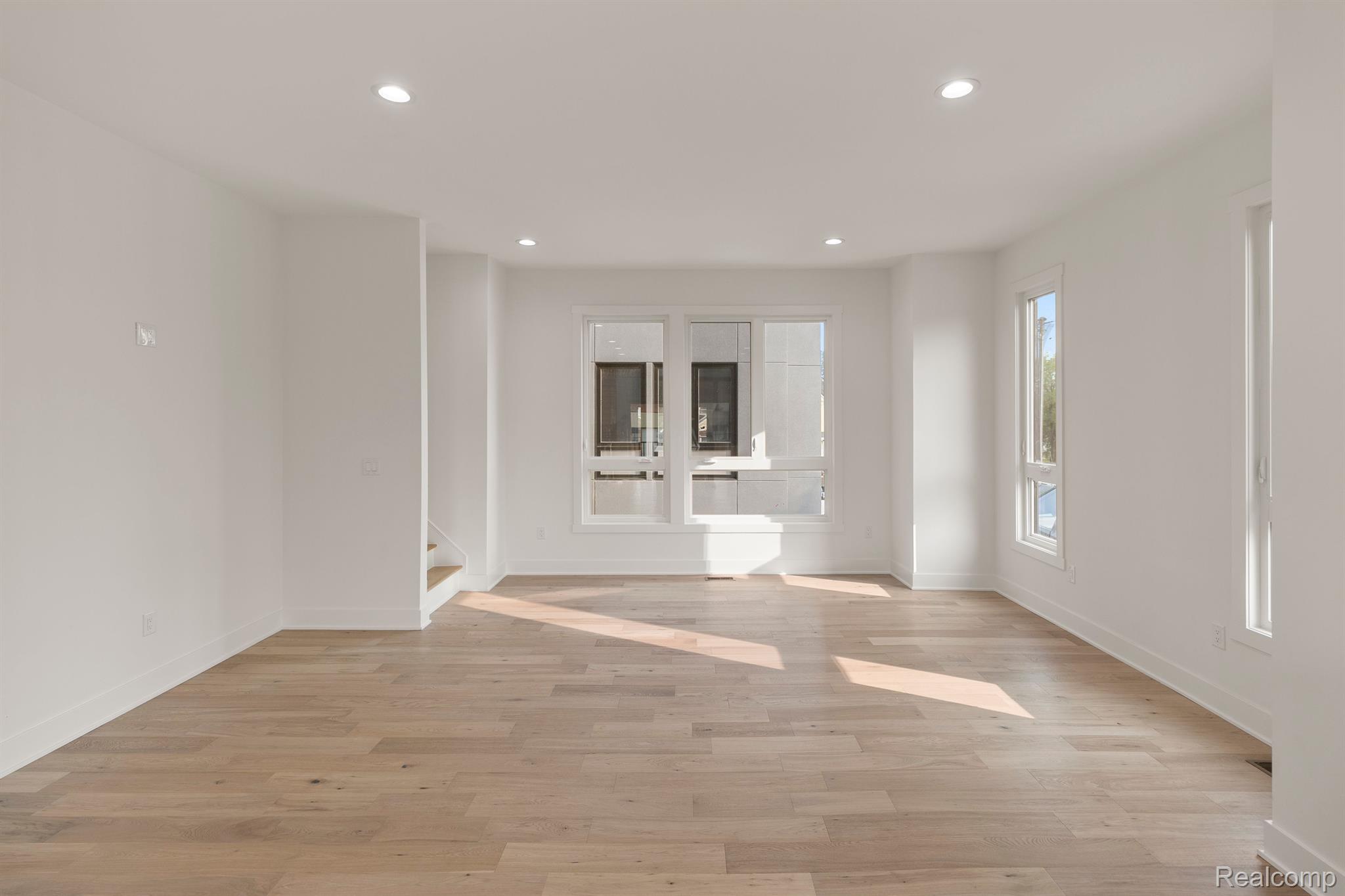 2037 11TH Street Unit: Unit 8