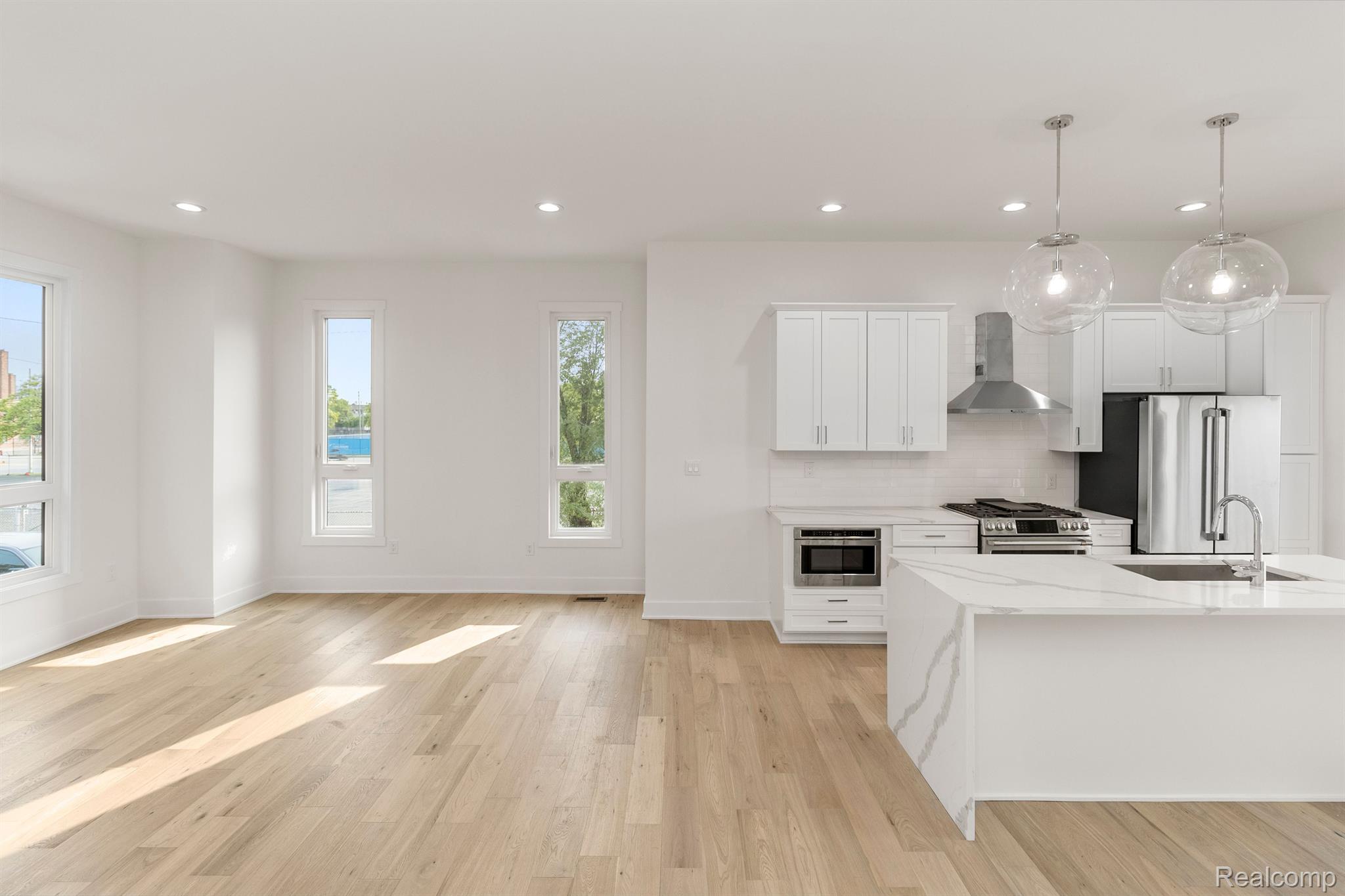 2037 11TH Street Unit: Unit 8
