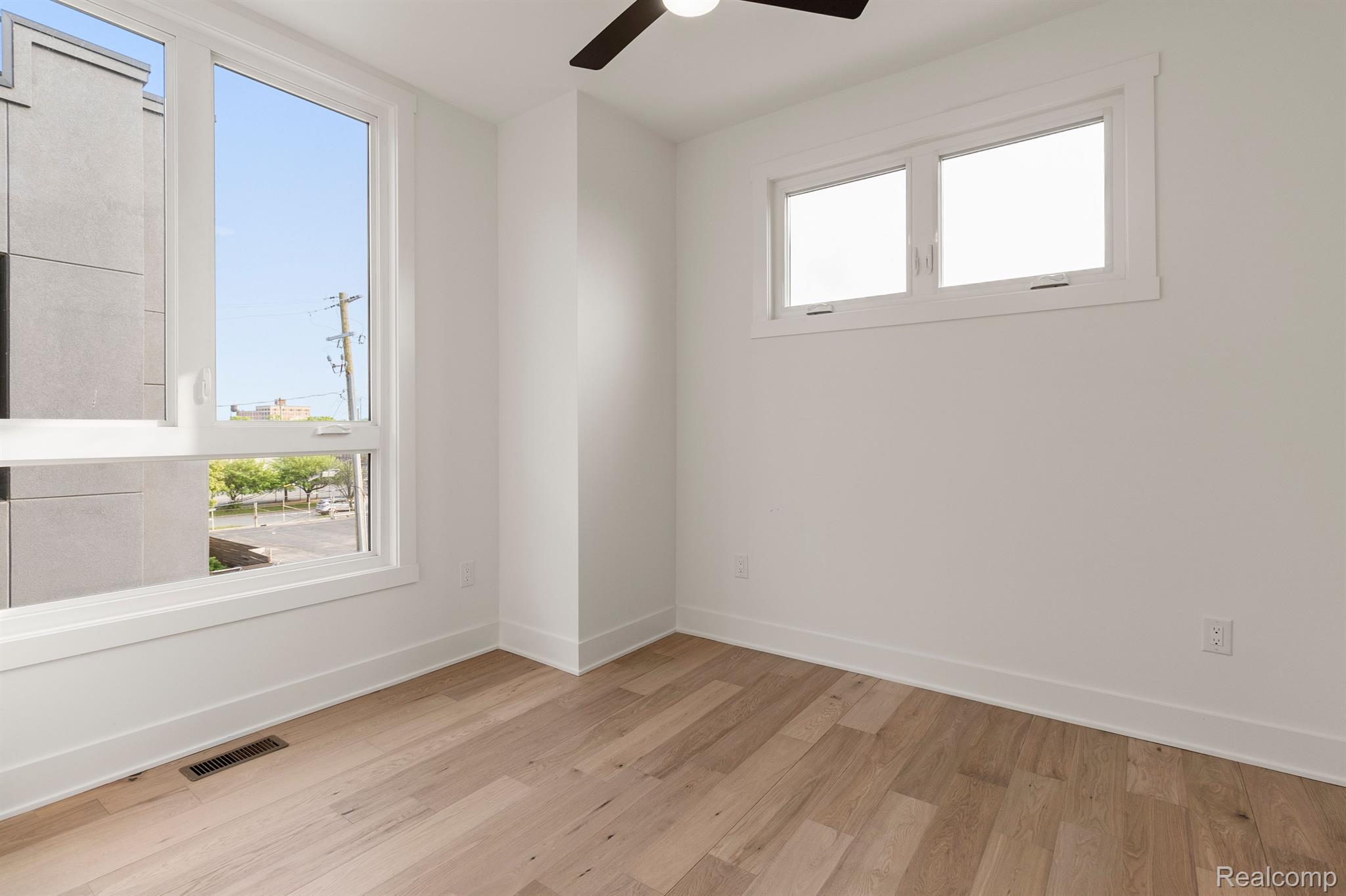 2037 11TH Street Unit: Unit 8