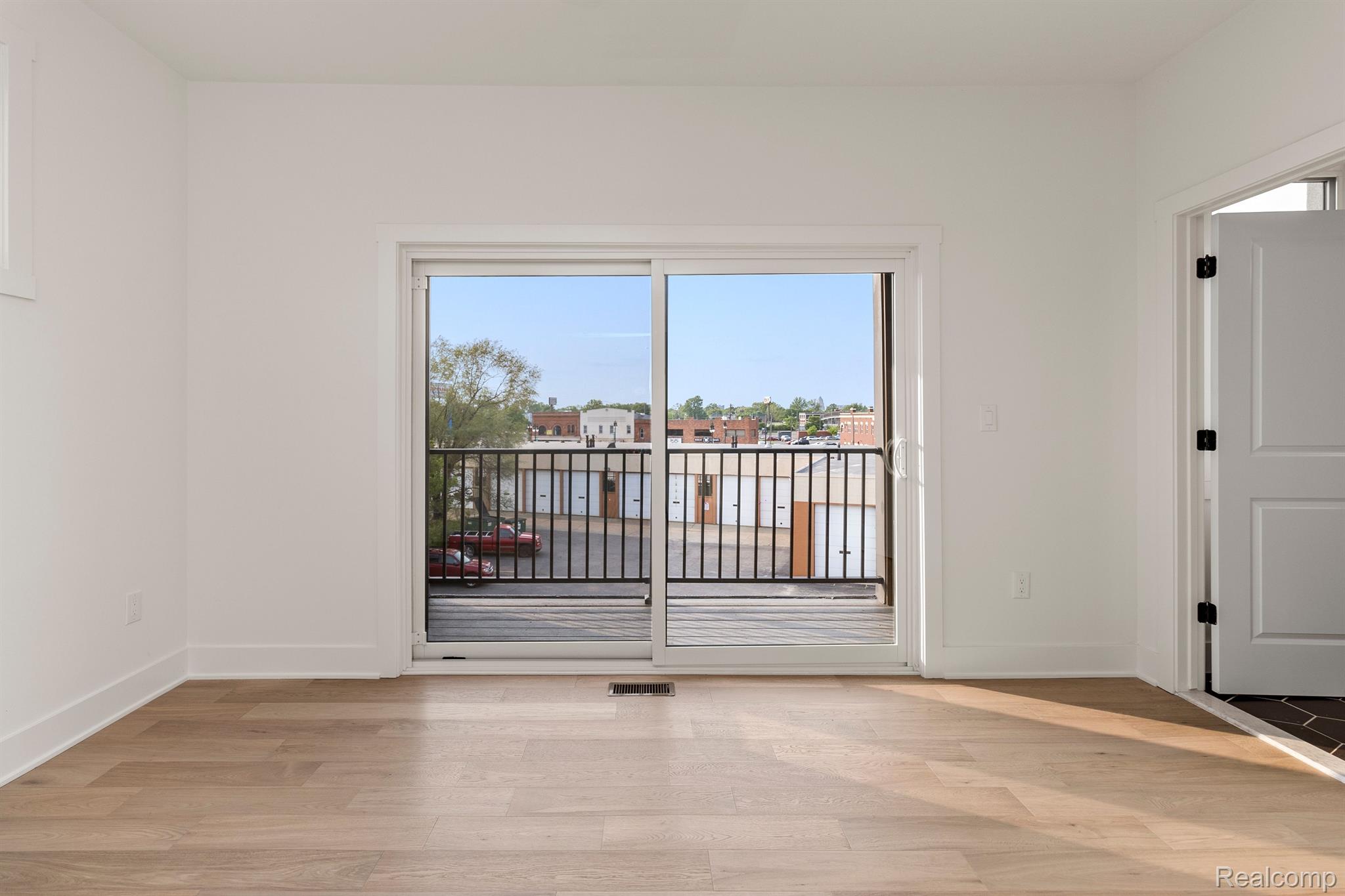 2037 11TH Street Unit: Unit 8