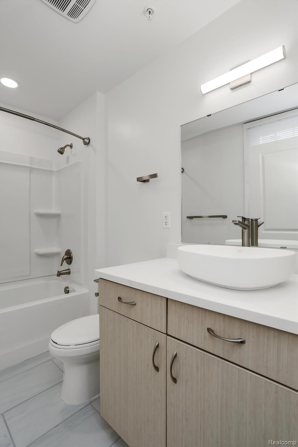 95 E Euclid Street Unit: 103