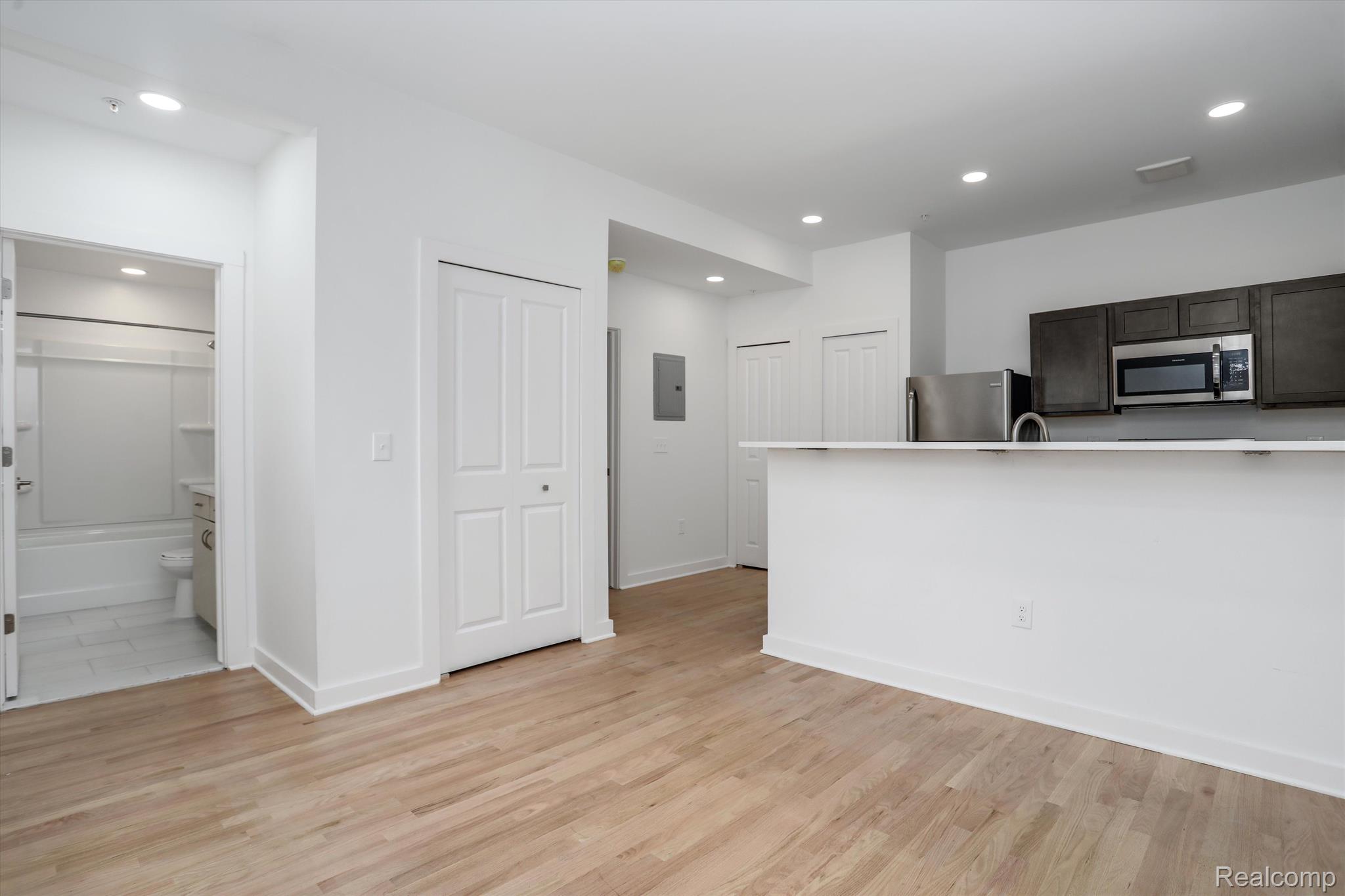 95 E Euclid Street Unit: 103