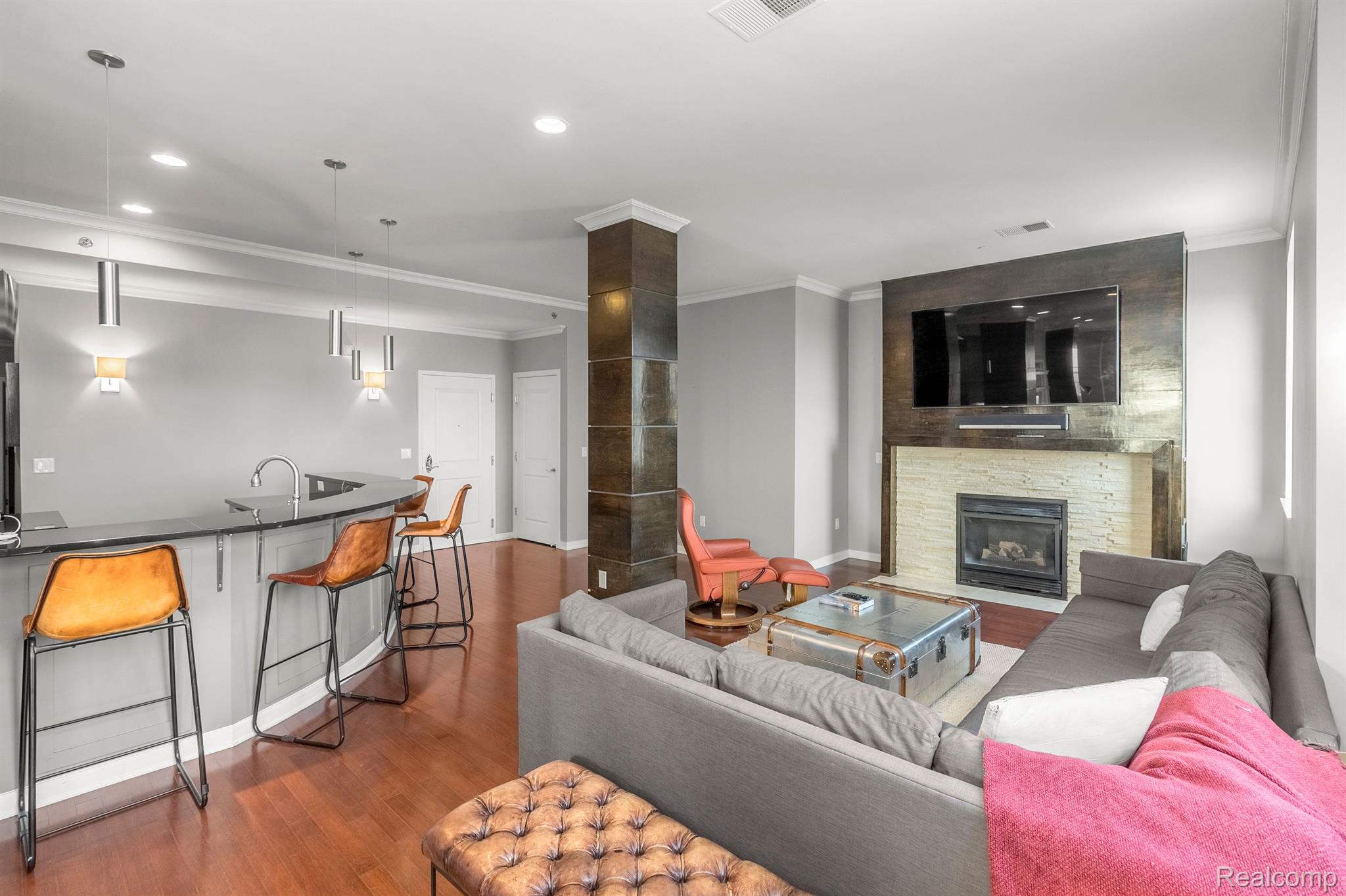 1135  Shelby Unit: # 2806