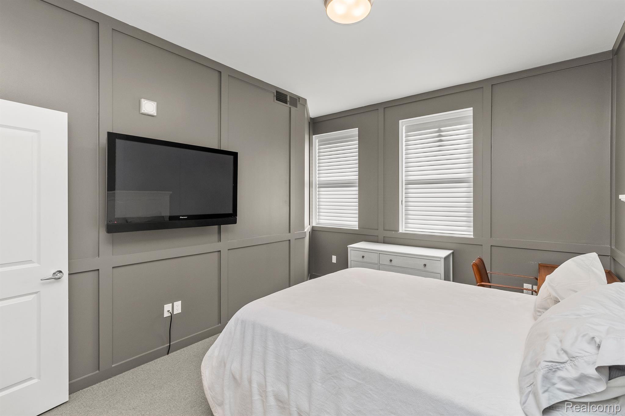 1135  Shelby Unit: # 2806