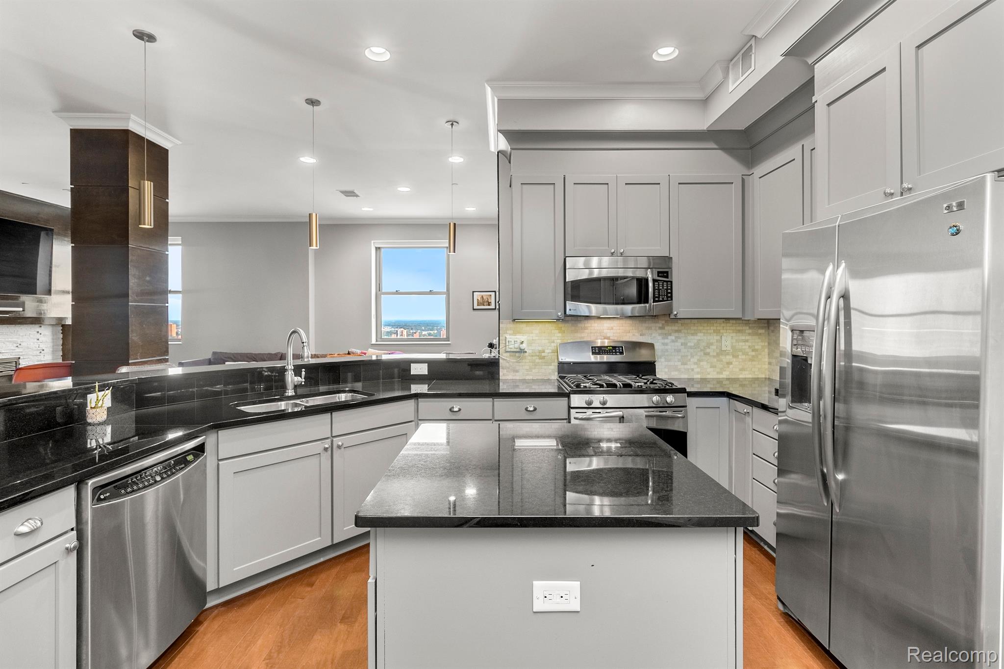 1135  Shelby Unit: # 2806