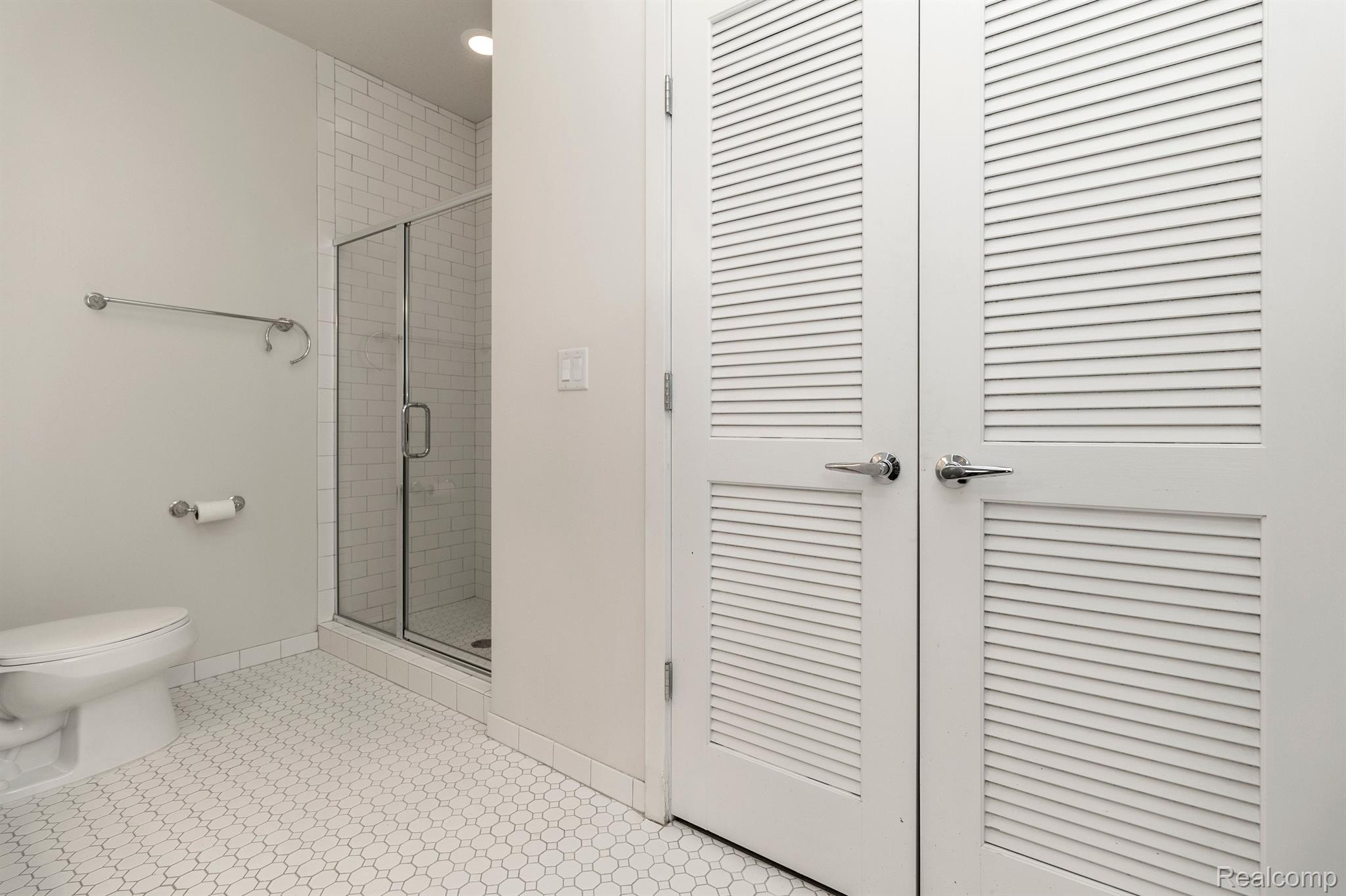 1135  Shelby Unit: # 2806