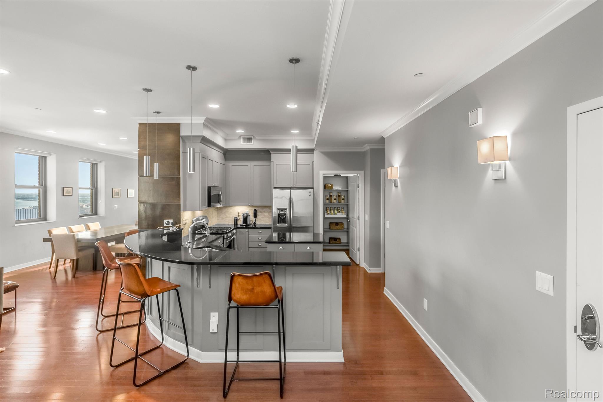 1135  Shelby Unit: # 2806