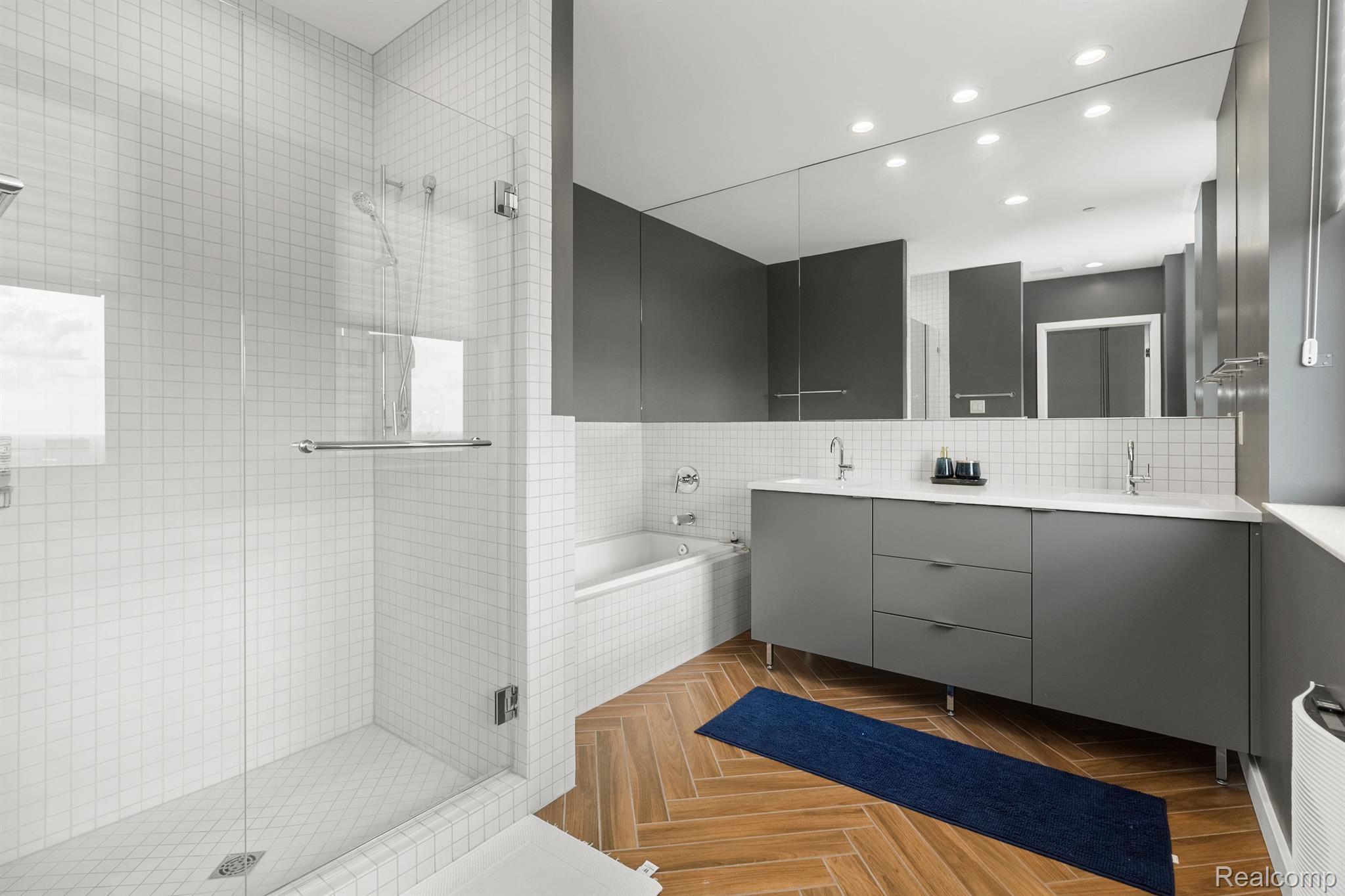 1135  Shelby Unit: # 2806