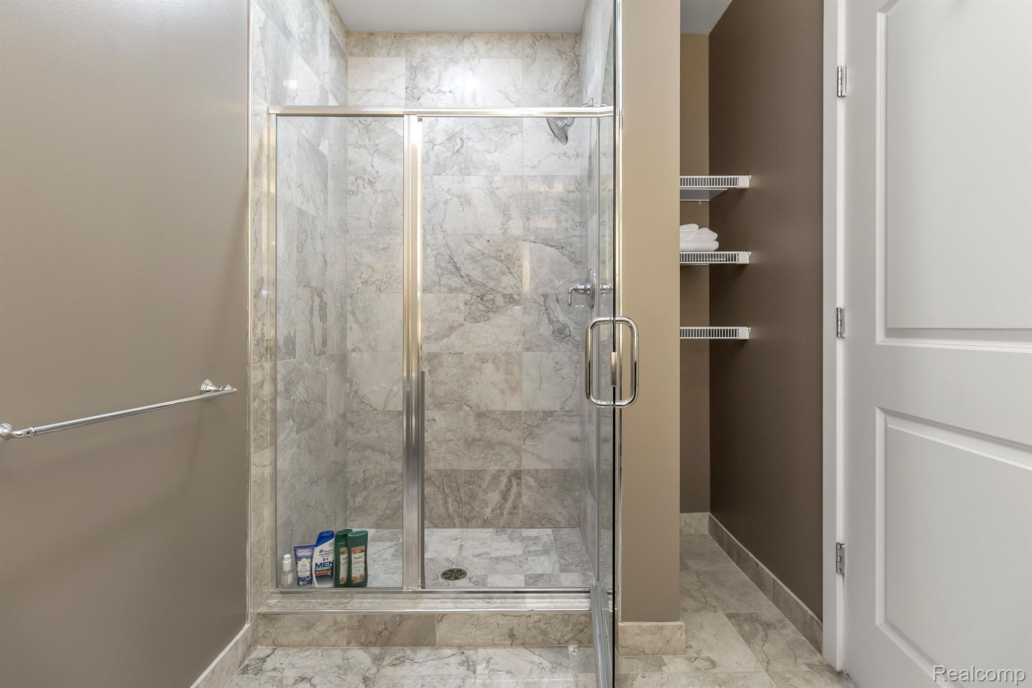 1135  Shelby Unit: # 2806