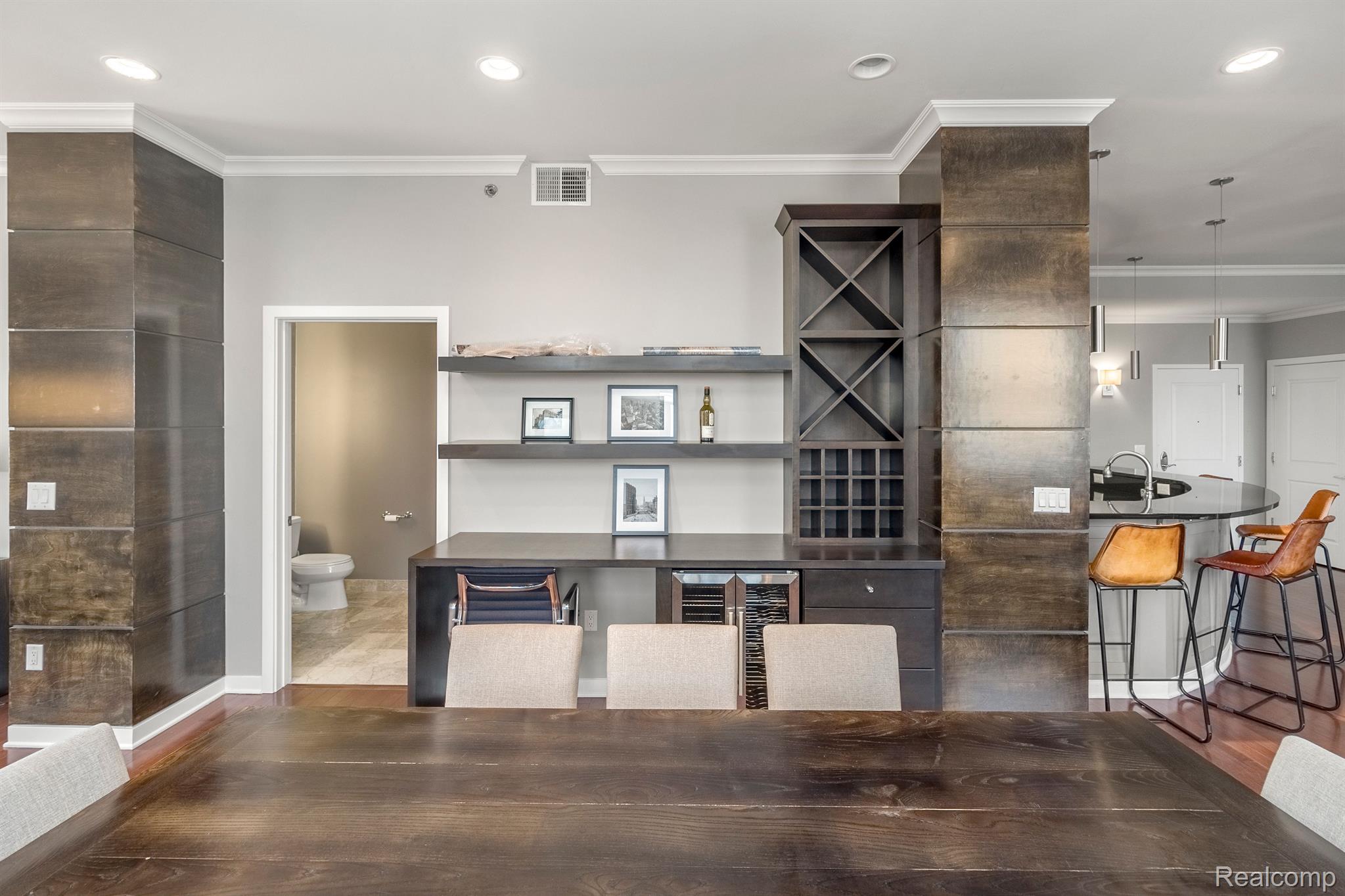 1135  Shelby Unit: # 2806