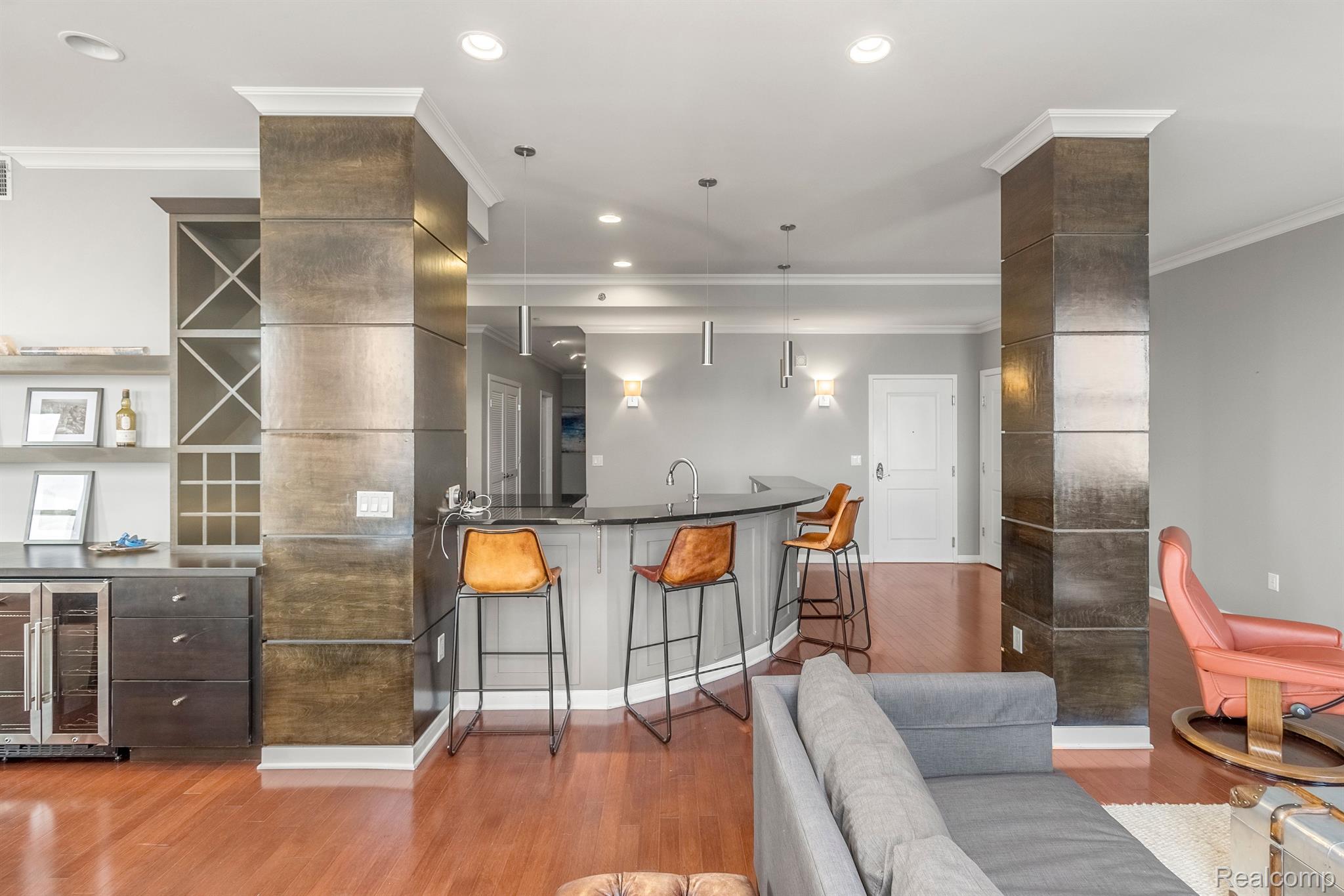 1135  Shelby Unit: # 2806