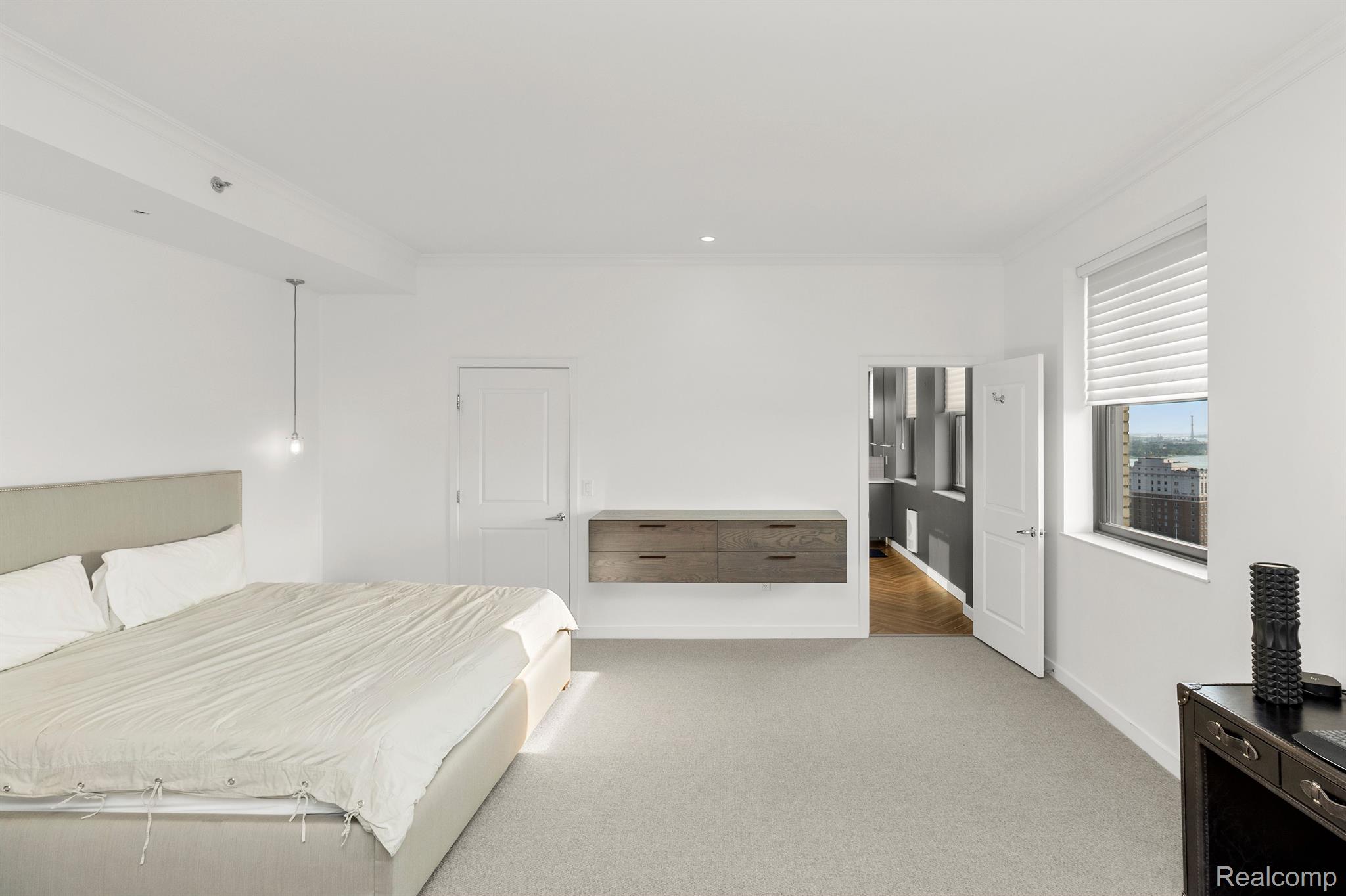 1135  Shelby Unit: # 2806