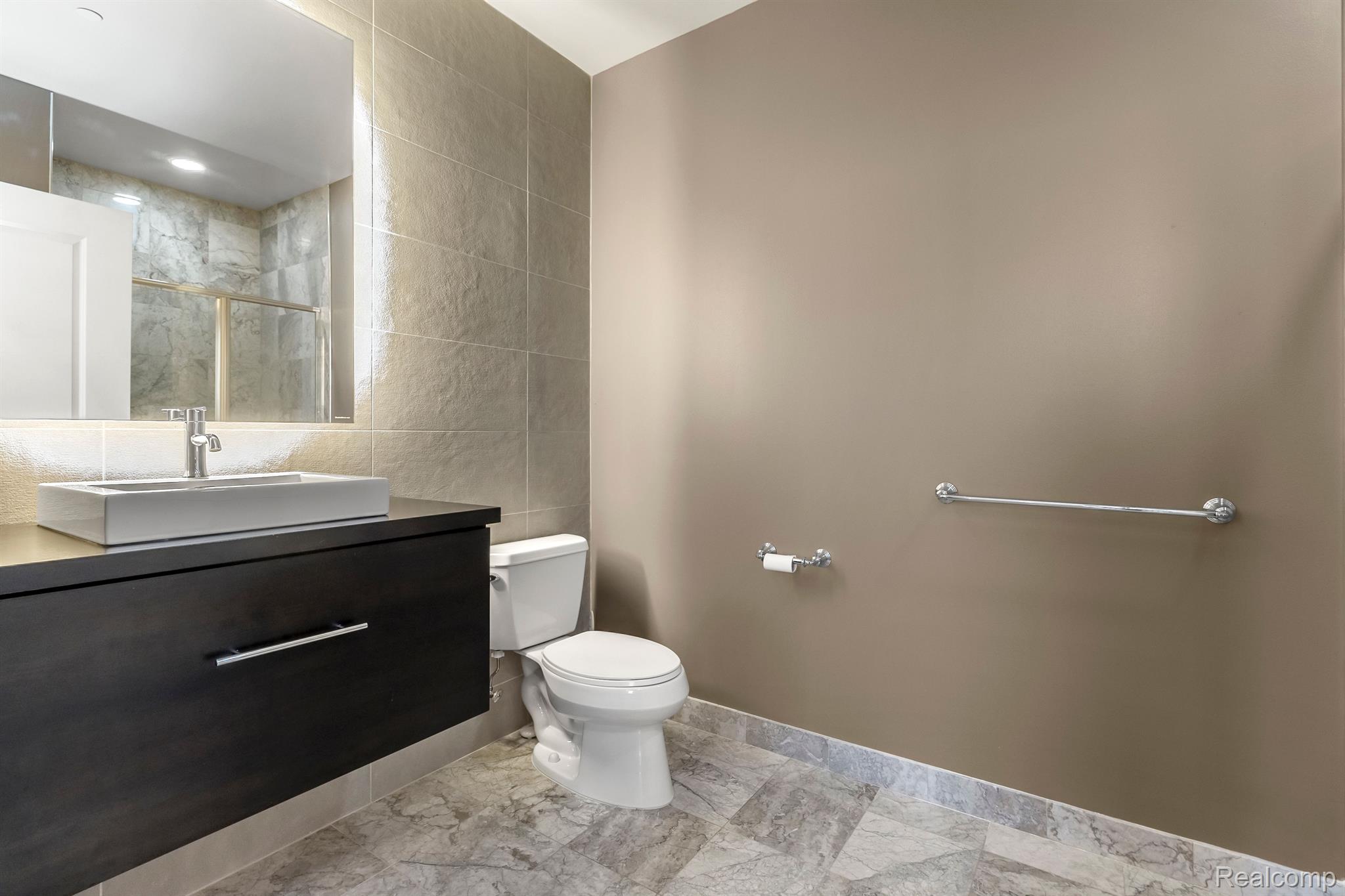 1135  Shelby Unit: # 2806