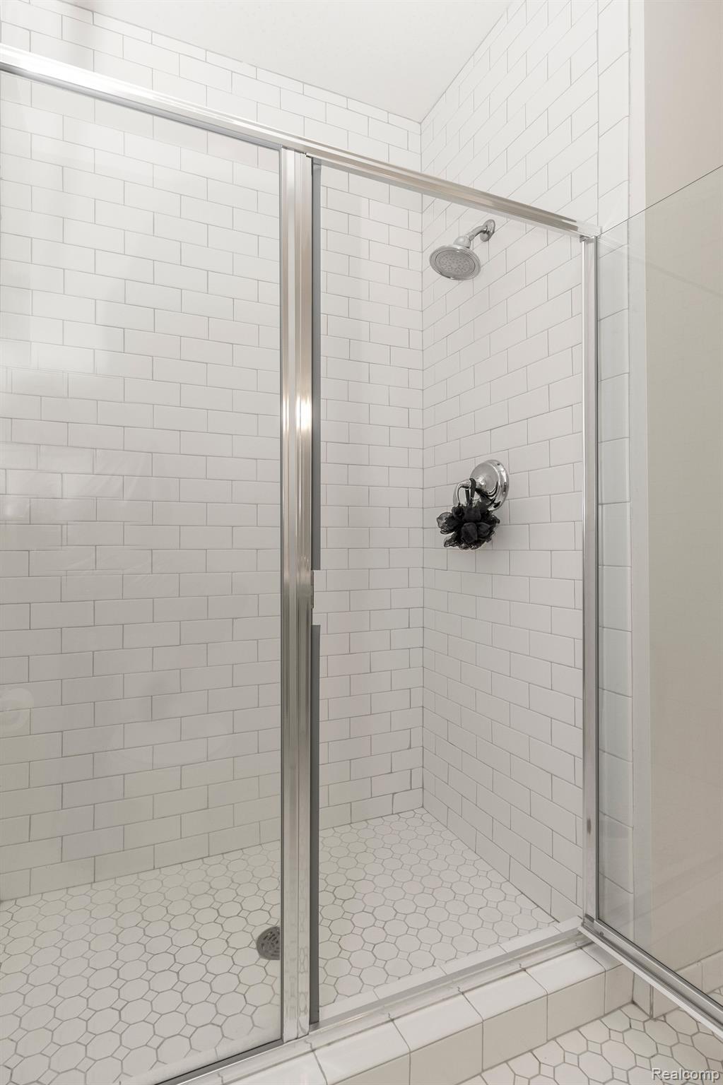 1135  Shelby Unit: # 2806