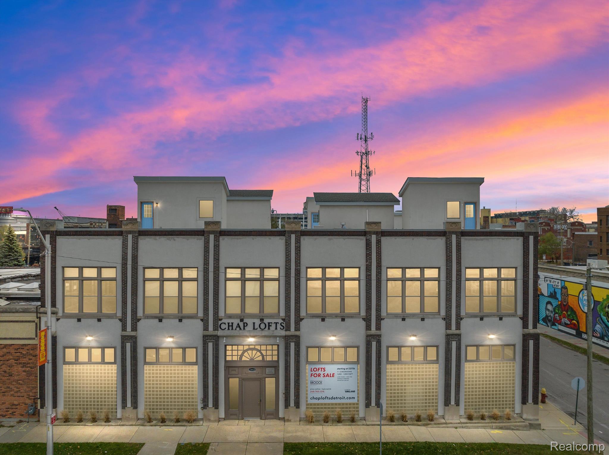 2843 E Grand Boulevard Unit: 6