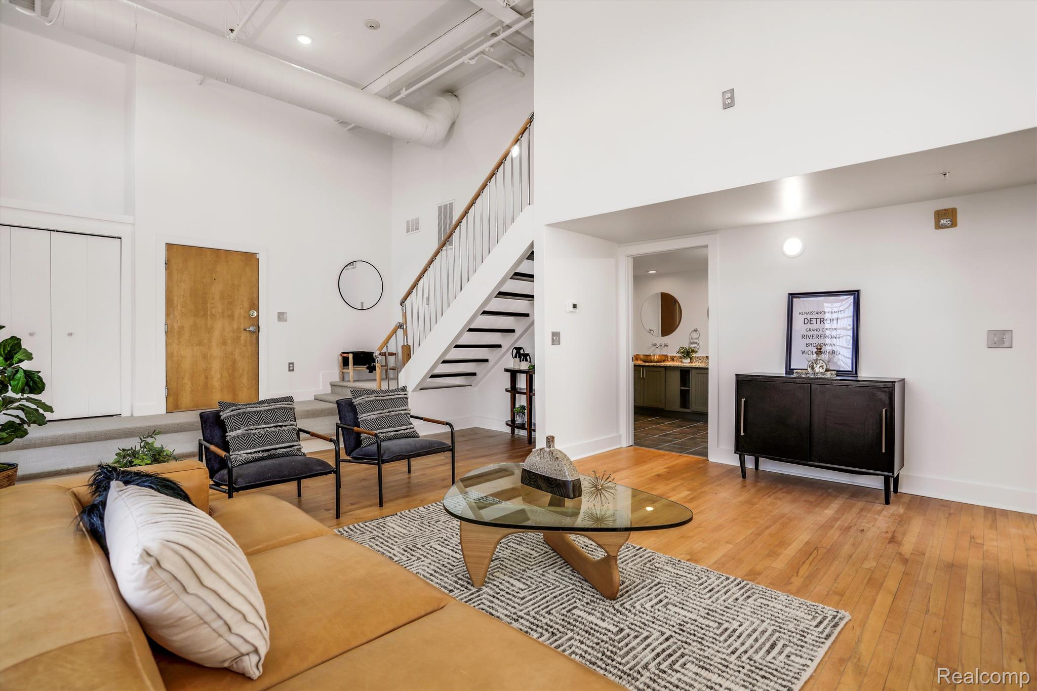 2843 E Grand Boulevard Unit: 1