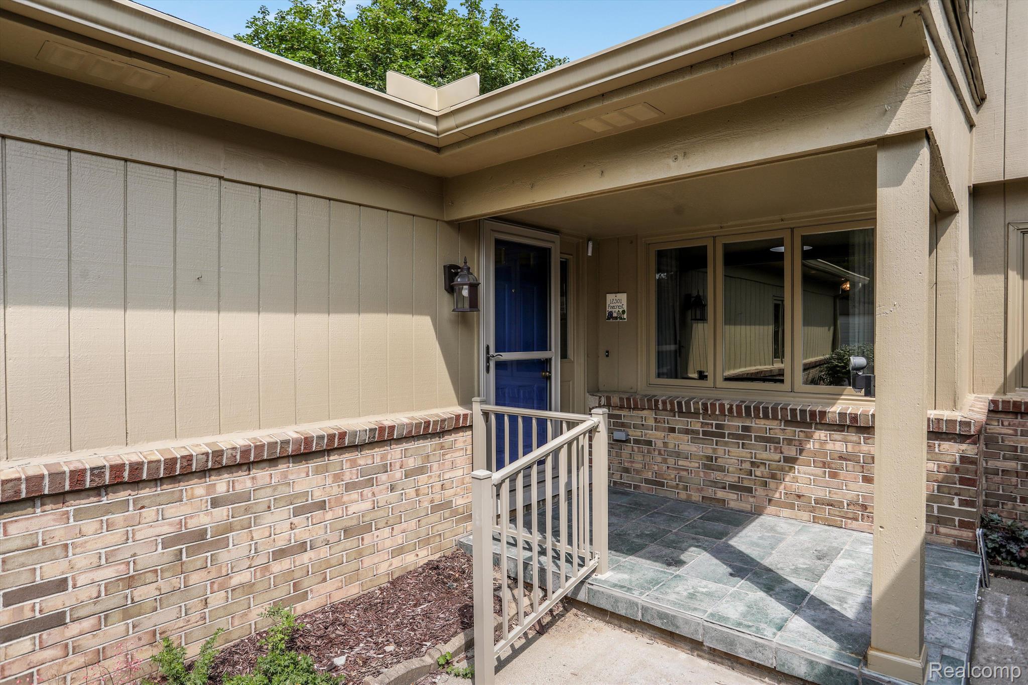 12301 Pinecrest Drive