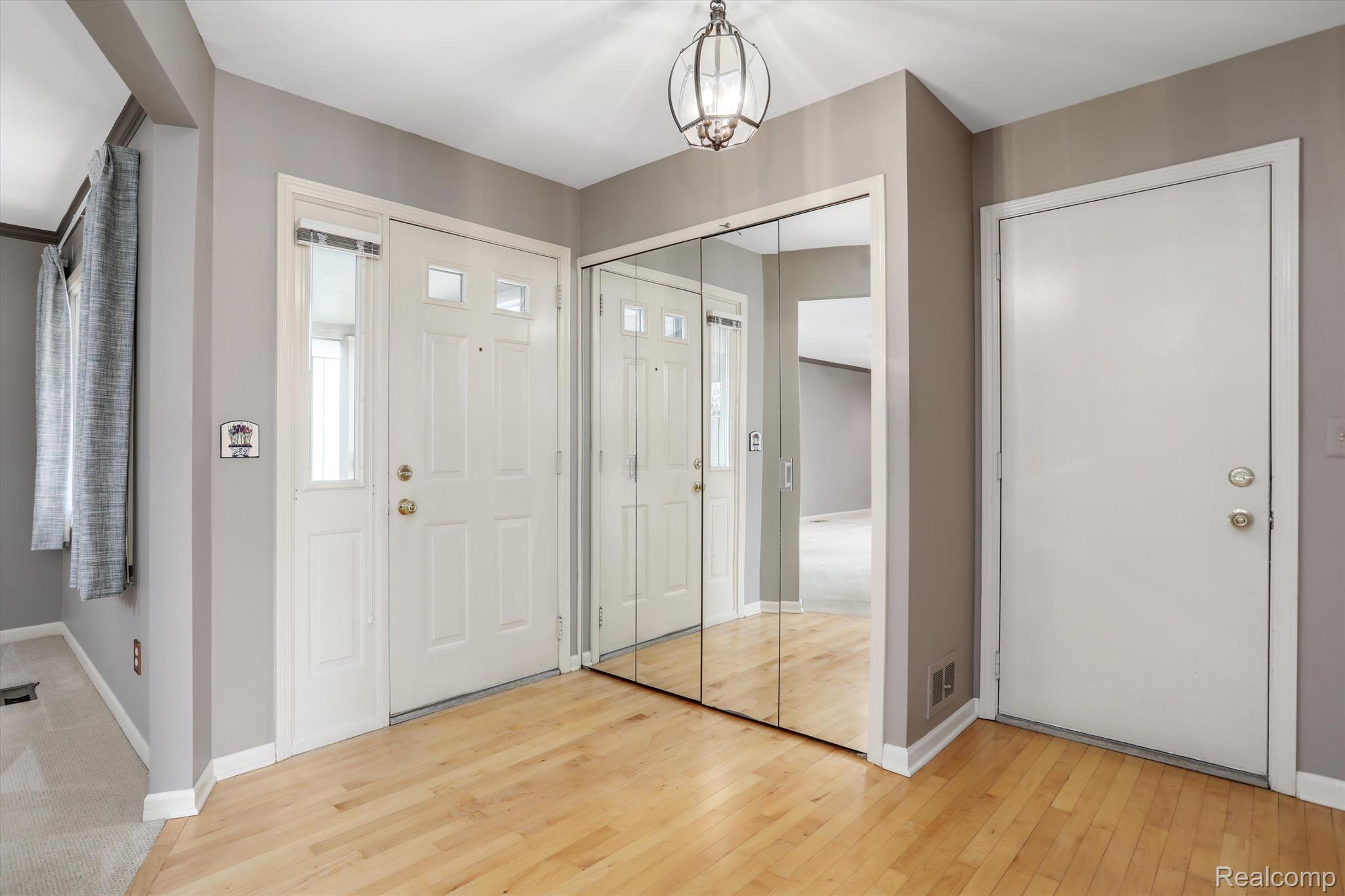 12301 Pinecrest Drive