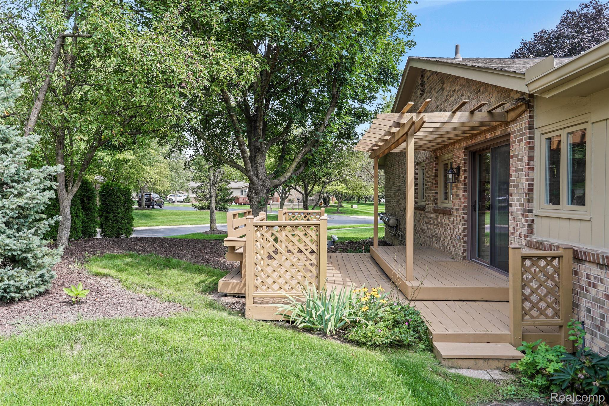 12301 Pinecrest Drive