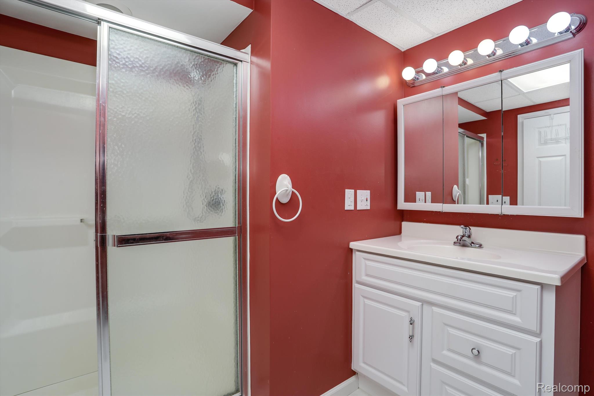 12301 Pinecrest Drive