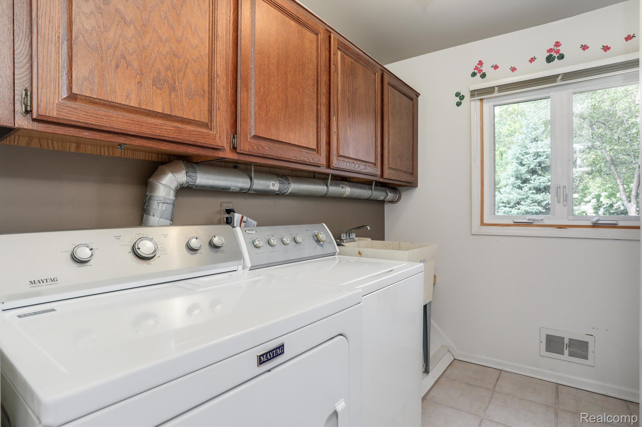 12301 Pinecrest Drive