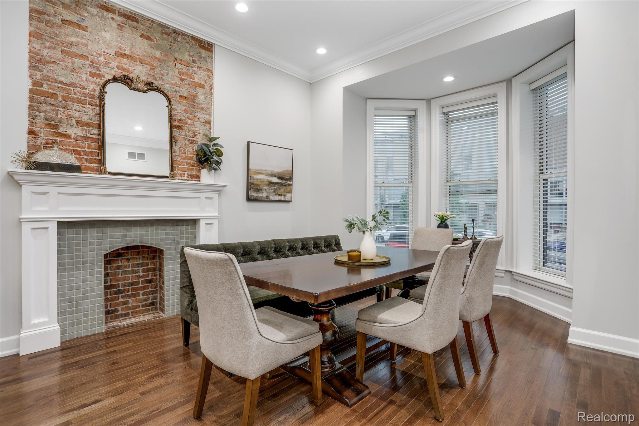 261 Alfred Street Unit: A