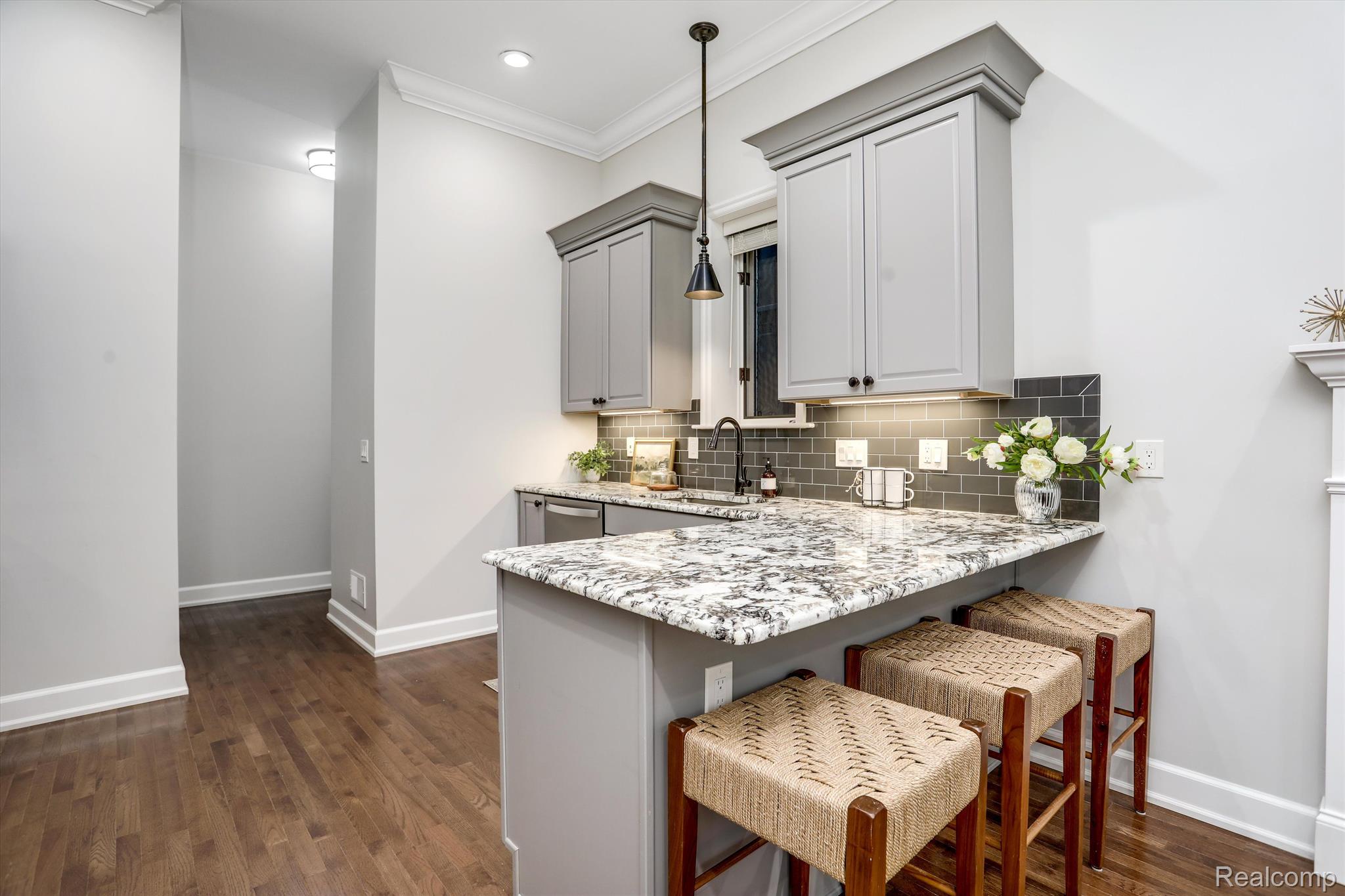 261 Alfred Street Unit: A