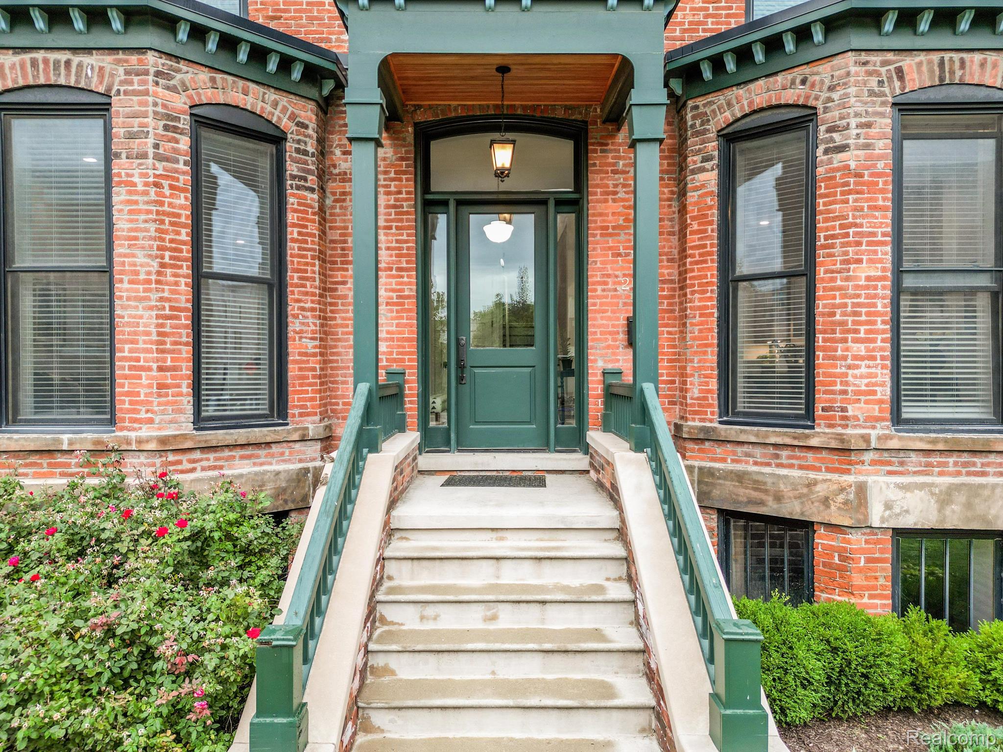 261 Alfred Street Unit: A