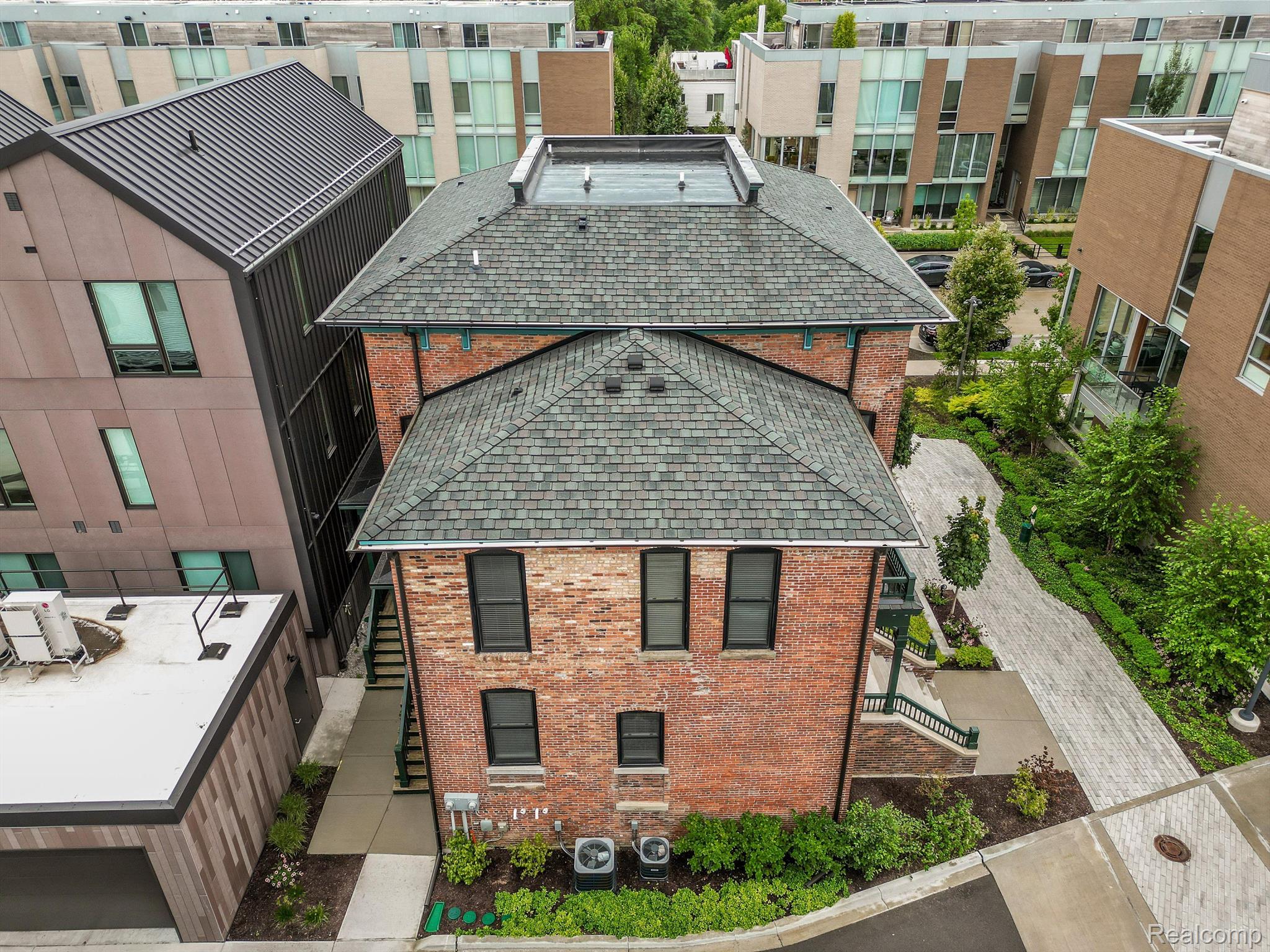 261 Alfred Street Unit: A