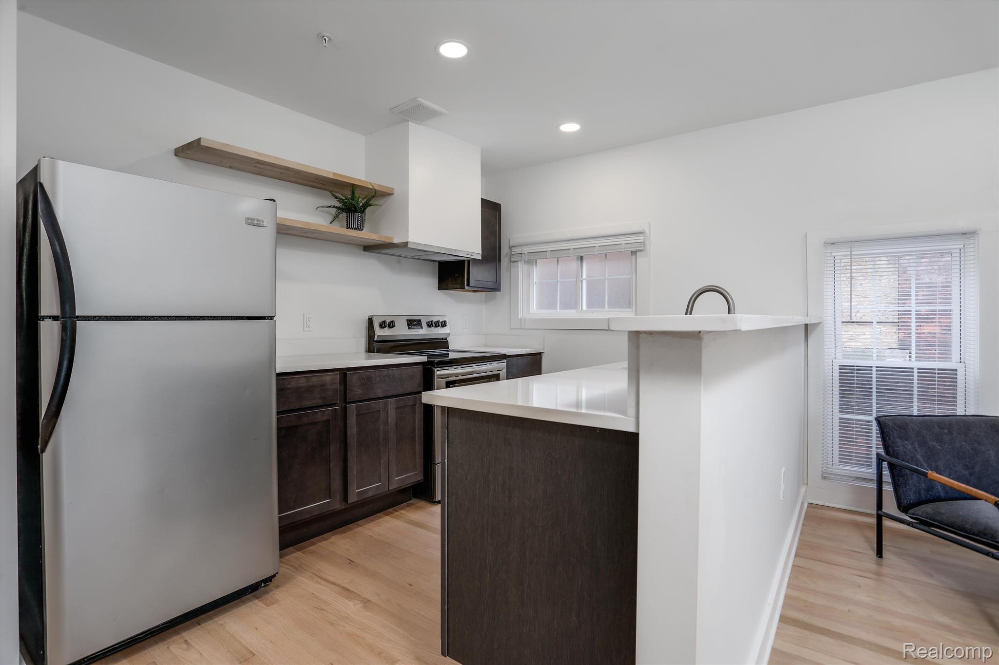 95 E Euclid Street Unit: 203