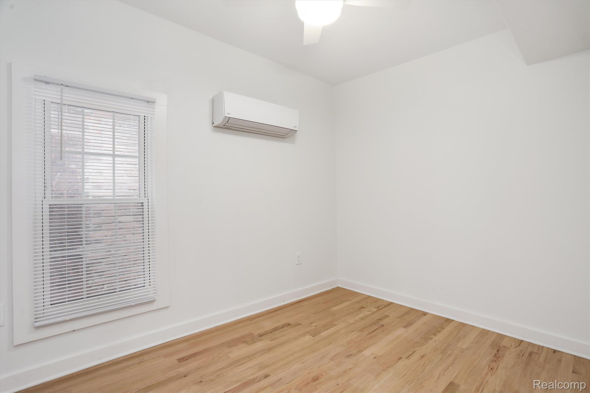 95 E Euclid Street Unit: 203