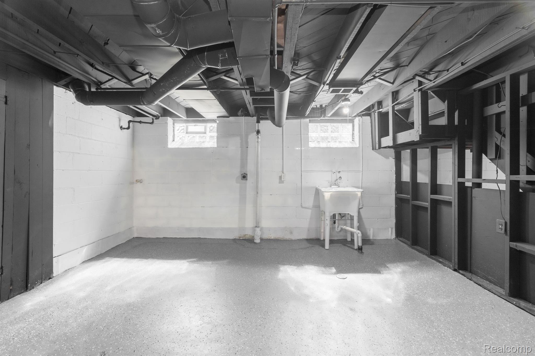 20045 STRATHMOOR Street