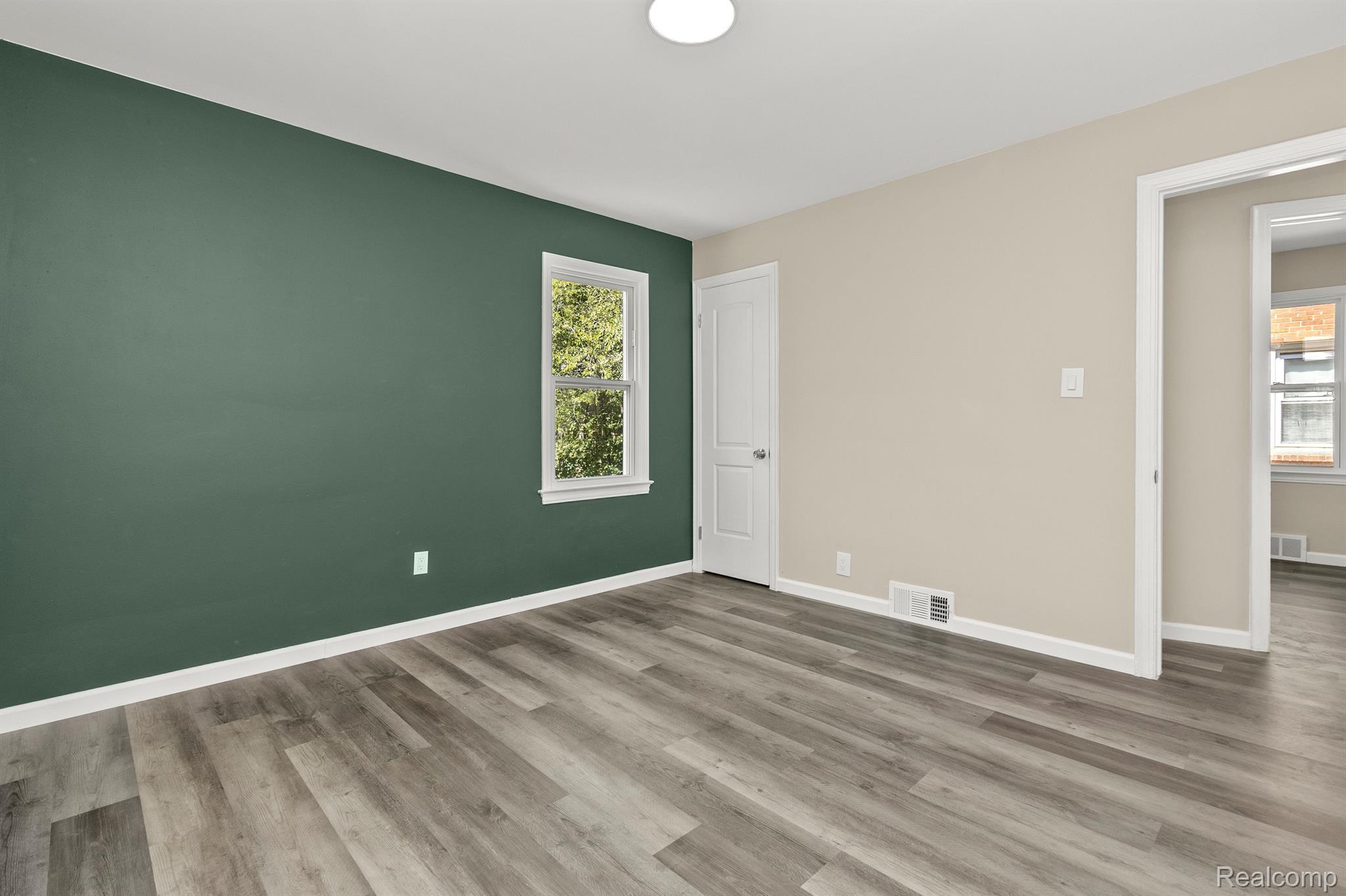 20045 STRATHMOOR Street