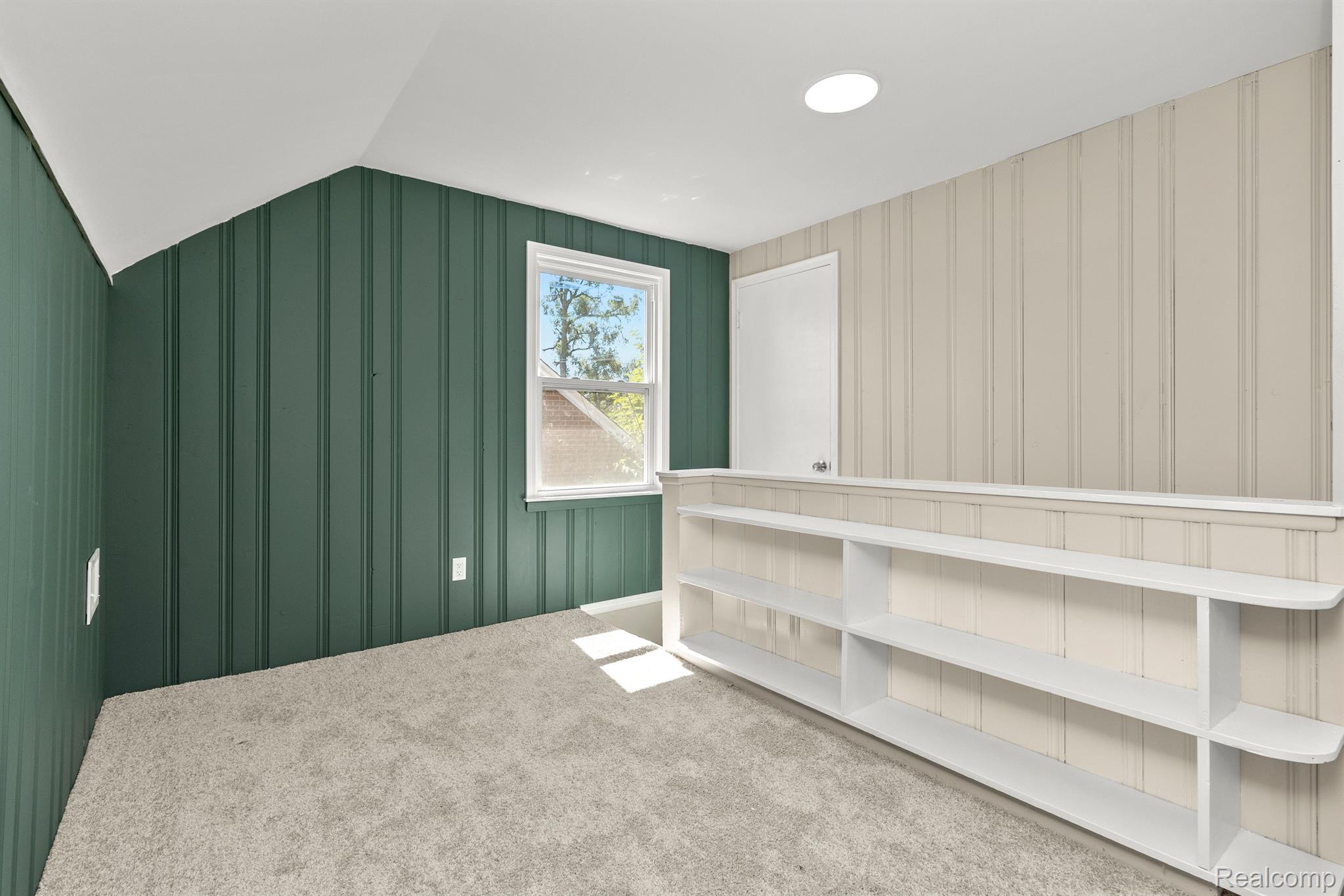 20045 STRATHMOOR Street