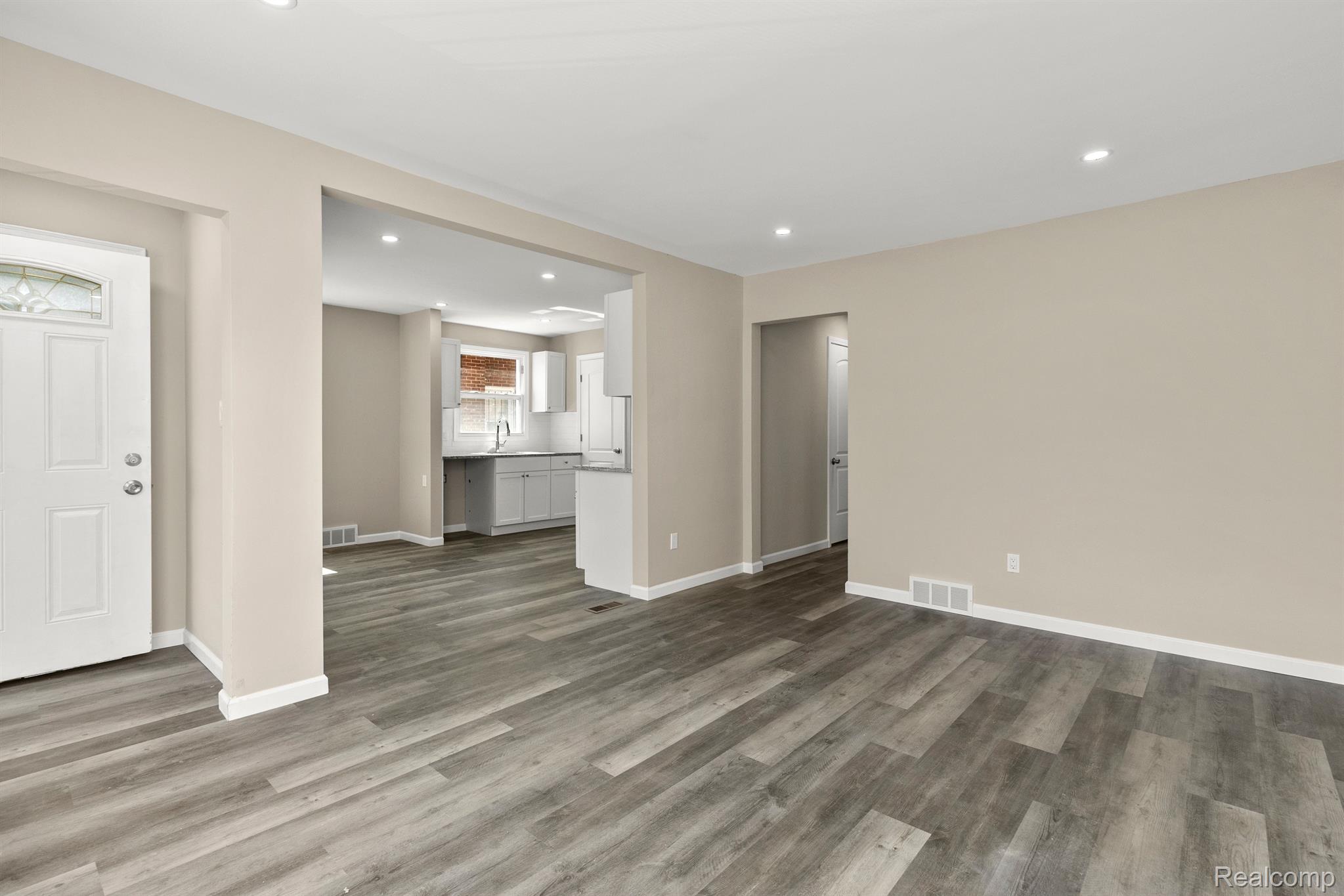 20045 STRATHMOOR Street